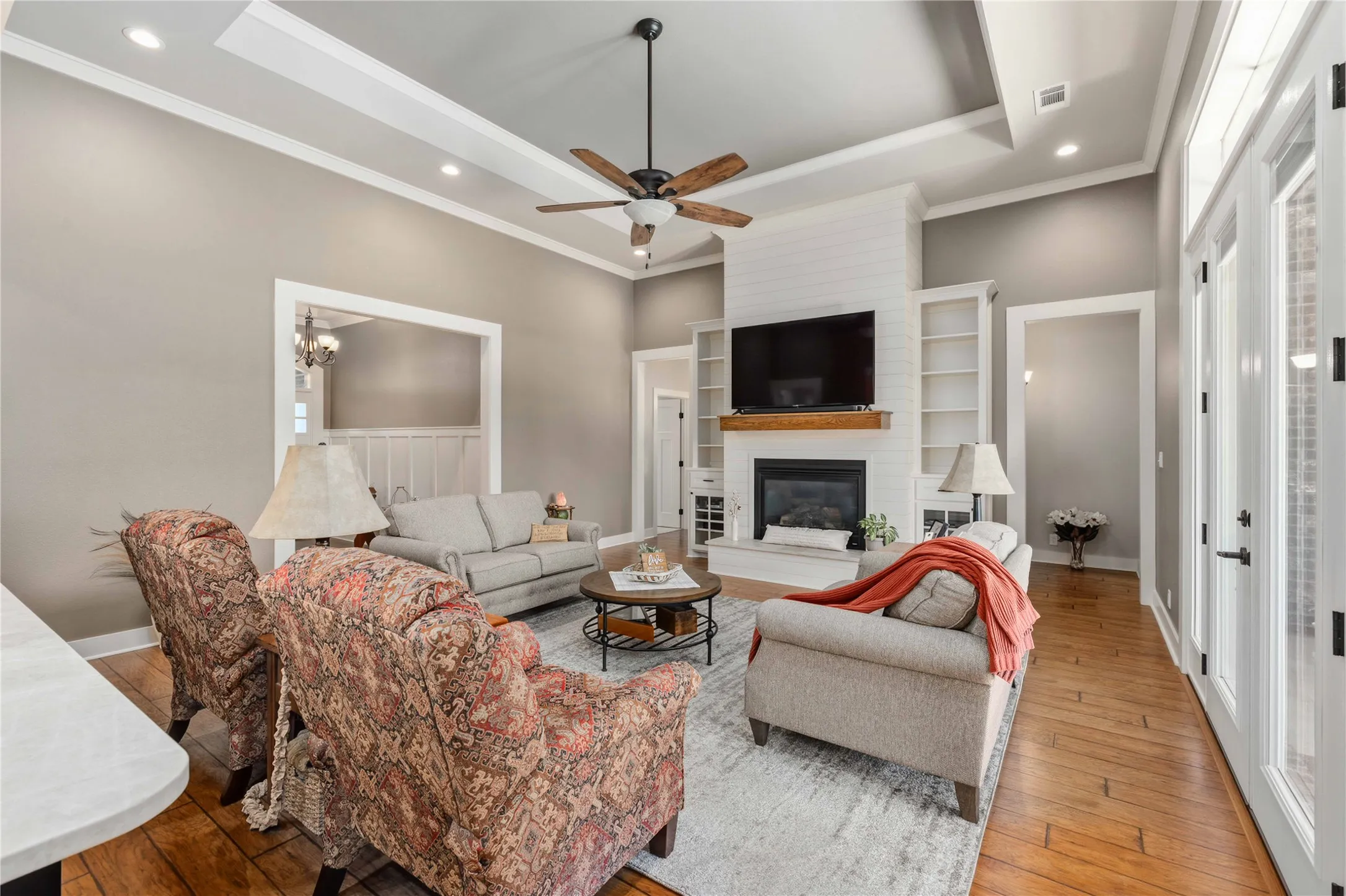 Single Family Residence For Sale in Brown County , 1800 Shaw Drive, Brownwood, Texas 76801, 3 Bedroom, 2 Bathroom, 2 Garage spaces, 2,245 Sqft, built in 2018, mls#21387886, Real Estate Agent in Brownwood, Homes For Sale in Brown county, Homes For Sale in Brownwood, Realtor in Brownwood Texas, Real Estate Brokerage Independent Realty Texas, Luminita Cordes Realtor