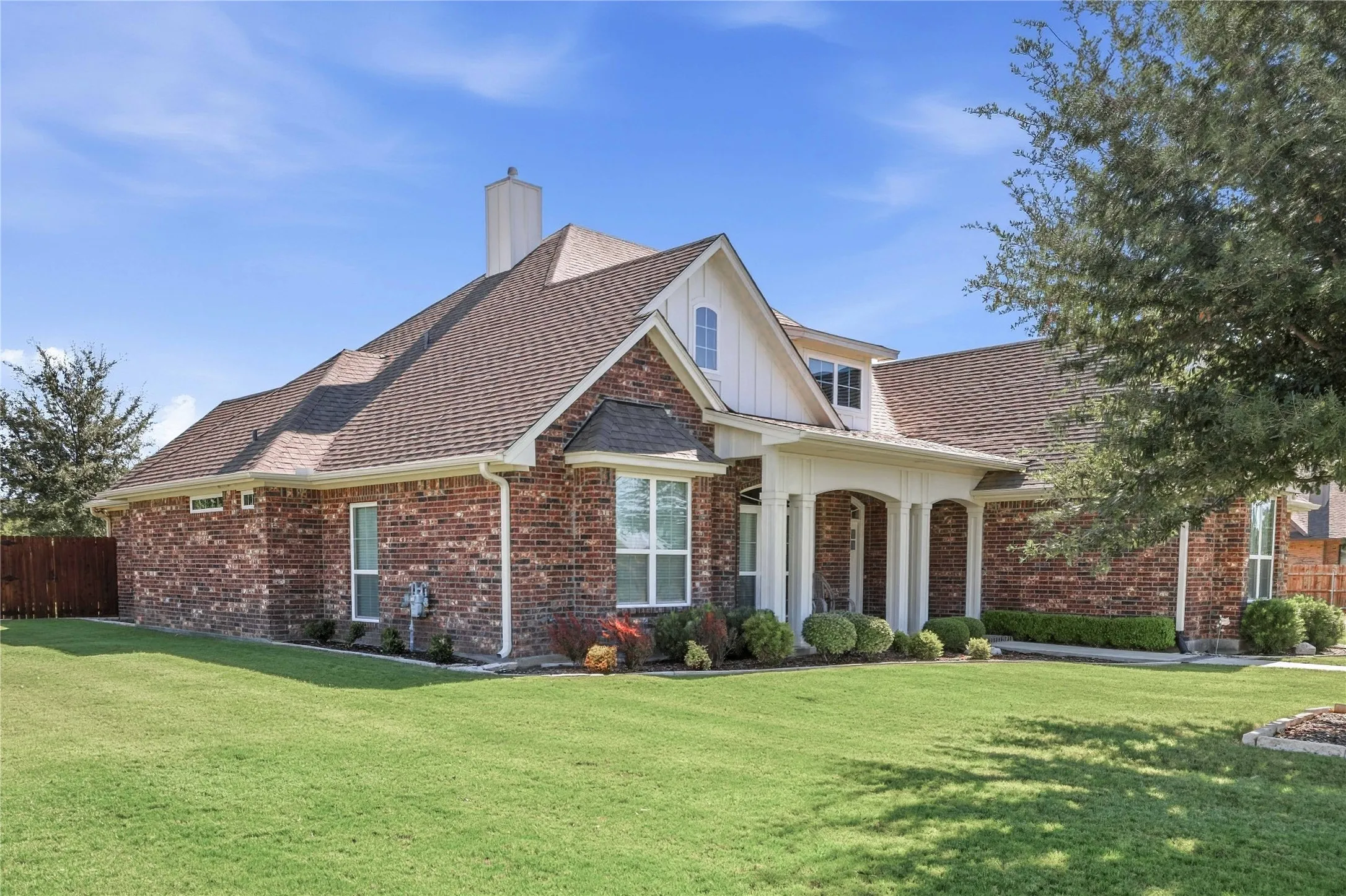 Single Family Residence For Sale in Brown County , 1800 Shaw Drive, Brownwood, Texas 76801, 3 Bedroom, 2 Bathroom, 2 Garage spaces, 2,245 Sqft, built in 2018, mls#21387886, Real Estate Agent in Brownwood, Homes For Sale in Brown county, Homes For Sale in Brownwood, Realtor in Brownwood Texas, Real Estate Brokerage Independent Realty Texas, Luminita Cordes Realtor
