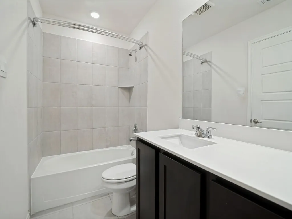 Single Family Residence For Sale in Hunt County , 211 Condor Pass, Caddo Mills, Texas 75135, 4 Bedroom, 2 Bathroom, 2 Garage spaces, 1,826 Sqft, built in 2023, mls#21371916, Real Estate Agent in Caddo Mills, Homes For Sale in Hunt county, Homes For Sale in Caddo Mills, Realtor in Caddo Mills Texas, Real Estate Brokerage Independent Realty Texas, Luminita Cordes Realtor