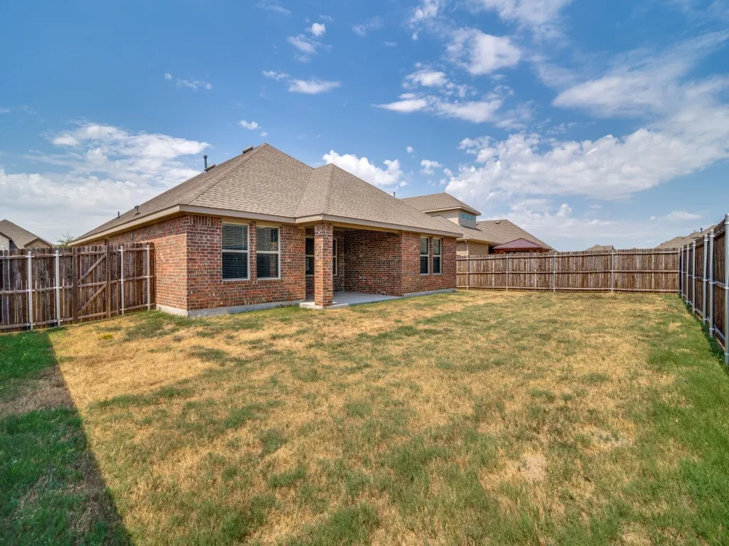 Single Family Residence For Sale in Hunt County , 211 Condor Pass, Caddo Mills, Texas 75135, 4 Bedroom, 2 Bathroom, 2 Garage spaces, 1,826 Sqft, built in 2023, mls#21371916, Real Estate Agent in Caddo Mills, Homes For Sale in Hunt county, Homes For Sale in Caddo Mills, Realtor in Caddo Mills Texas, Real Estate Brokerage Independent Realty Texas, Luminita Cordes Realtor