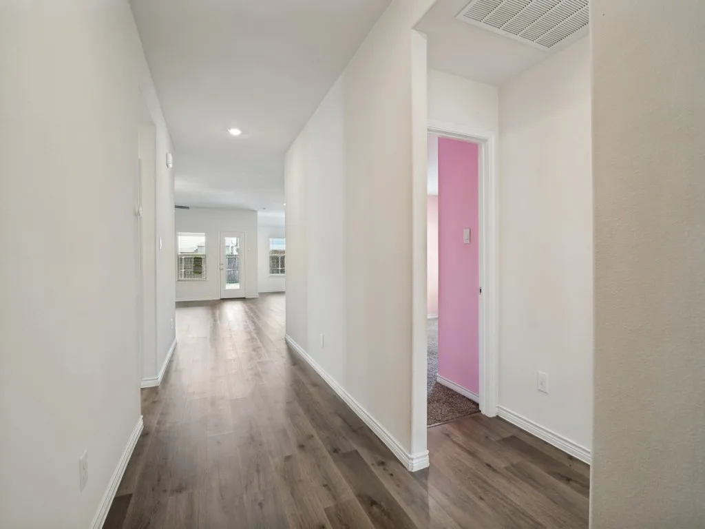 Single Family Residence For Sale in Hunt County , 211 Condor Pass, Caddo Mills, Texas 75135, 4 Bedroom, 2 Bathroom, 2 Garage spaces, 1,826 Sqft, built in 2023, mls#21371916, Real Estate Agent in Caddo Mills, Homes For Sale in Hunt county, Homes For Sale in Caddo Mills, Realtor in Caddo Mills Texas, Real Estate Brokerage Independent Realty Texas, Luminita Cordes Realtor