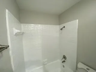 Duplex For Rent in Tarrant County , 408 Lochridge Drive 410, Azle, Texas 76020, 2 Bedroom, 2 Bathroom, 1 Garage spaces, 1,400 Sqft, built in 1985, mls#21388286, Real Estate Agent in Azle, Homes For Rent in Tarrant county, Homes For Rent in Azle, Realtor in Azle Texas, Real Estate Brokerage Independent Realty Texas, Luminita Cordes Realtor