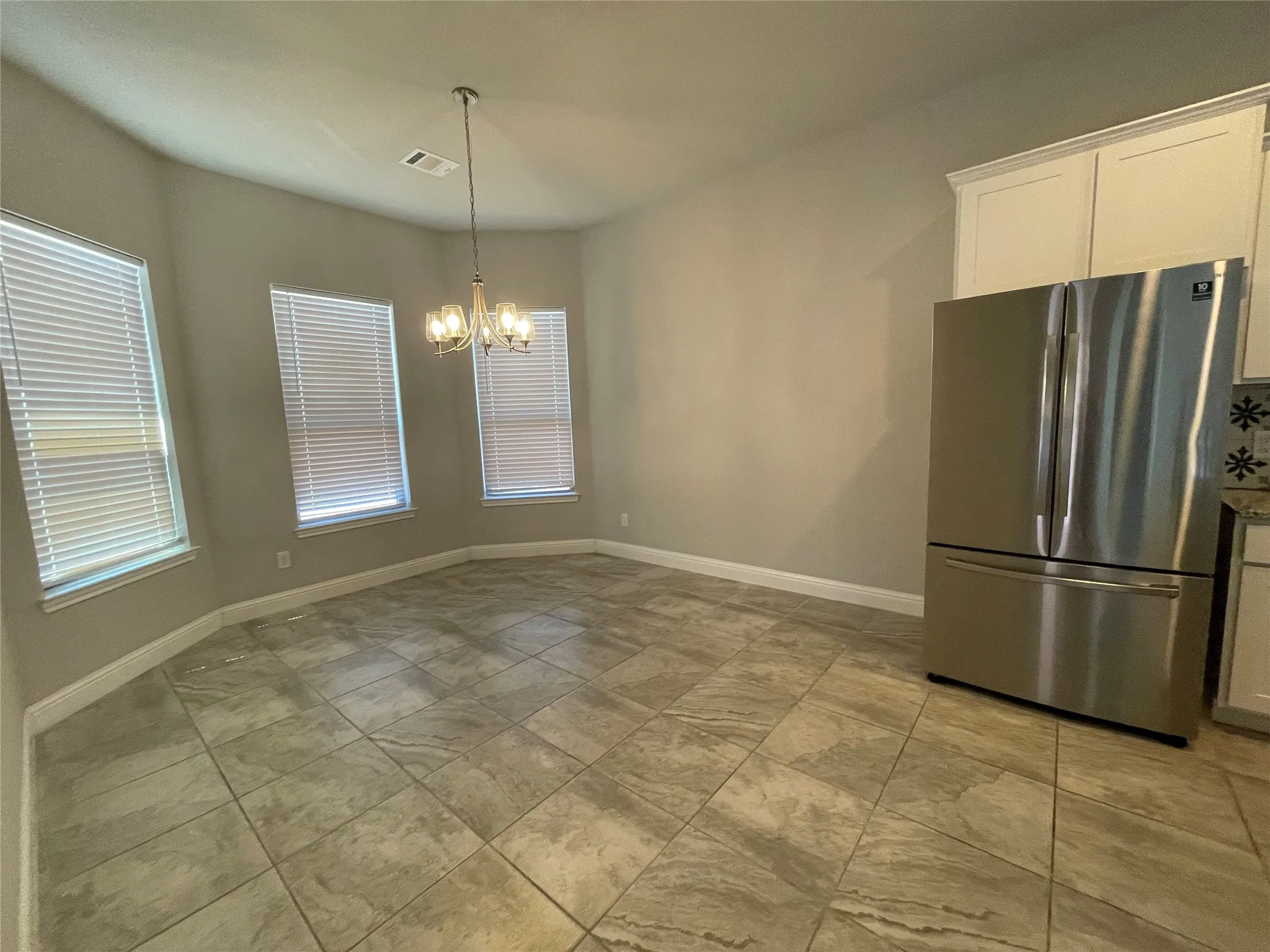 Single Family Residence For Rent in Johnson County , 706 Buffalo Creek Drive, Cleburne, Texas 76033, 3 Bedroom, 11 Bathroom, 2 Garage spaces, 1,832 Sqft, built in 2021, mls#21388375, Real Estate Agent in Cleburne, Homes For Rent in Johnson county, Homes For Rent in Cleburne, Realtor in Cleburne Texas, Real Estate Brokerage Independent Realty Texas, Luminita Cordes Realtor