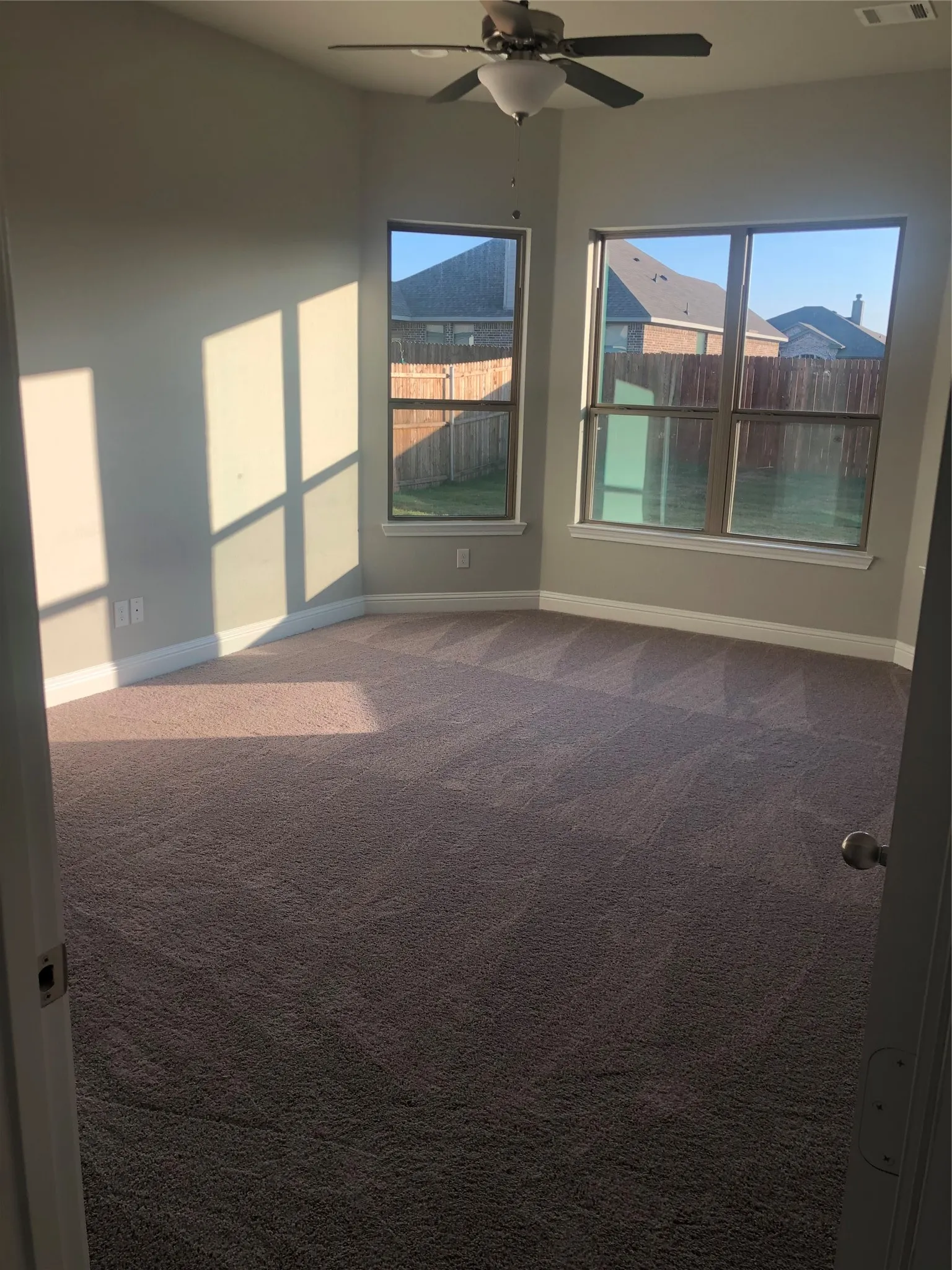 Single Family Residence For Rent in Johnson County , 706 Buffalo Creek Drive, Cleburne, Texas 76033, 3 Bedroom, 11 Bathroom, 2 Garage spaces, 1,832 Sqft, built in 2021, mls#21388375, Real Estate Agent in Cleburne, Homes For Rent in Johnson county, Homes For Rent in Cleburne, Realtor in Cleburne Texas, Real Estate Brokerage Independent Realty Texas, Luminita Cordes Realtor