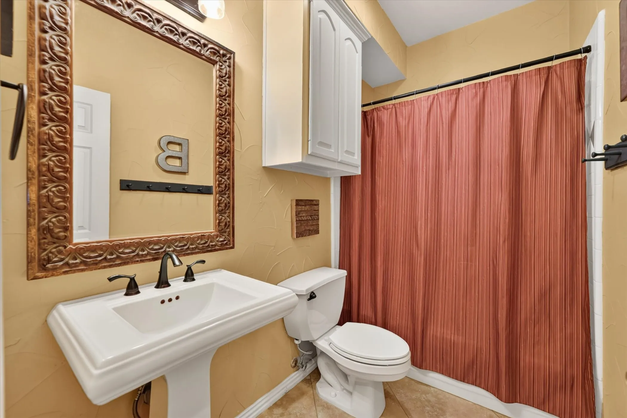 Single Family Residence For Sale in Denton County , 2830 Woodhollow Court, Highland Village, Texas 75077, 4 Bedroom, 3 Bathroom, 2 Garage spaces, 3,418 Sqft, built in 1994, mls#21382145, Real Estate Agent in Highland Village, Homes For Sale in Denton county, Homes For Sale in Highland Village, Realtor in Highland Village Texas, Real Estate Brokerage Independent Realty Texas, Luminita Cordes Realtor