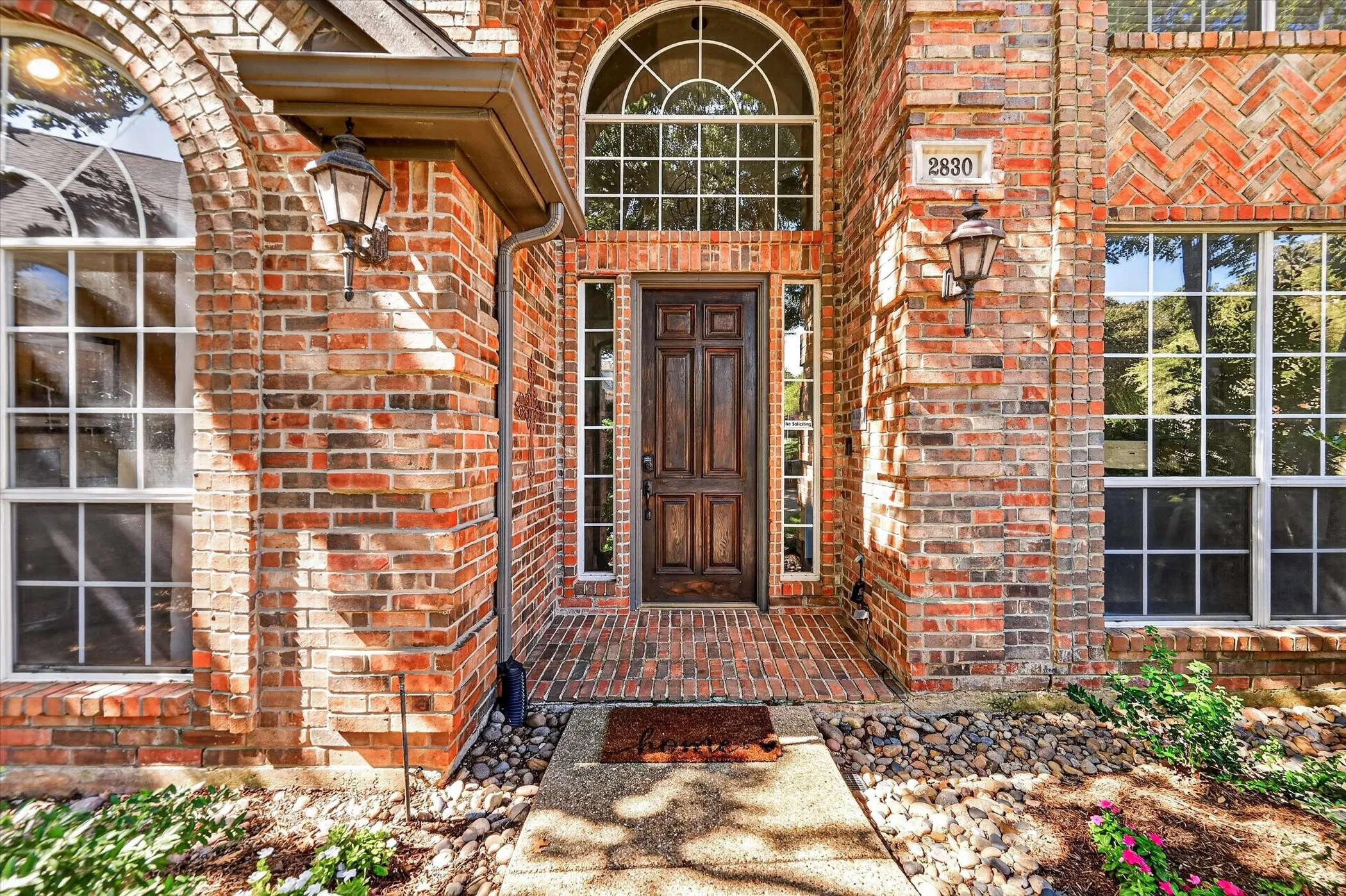 Single Family Residence For Sale in Denton County , 2830 Woodhollow Court, Highland Village, Texas 75077, 4 Bedroom, 3 Bathroom, 2 Garage spaces, 3,418 Sqft, built in 1994, mls#21382145, Real Estate Agent in Highland Village, Homes For Sale in Denton county, Homes For Sale in Highland Village, Realtor in Highland Village Texas, Real Estate Brokerage Independent Realty Texas, Luminita Cordes Realtor