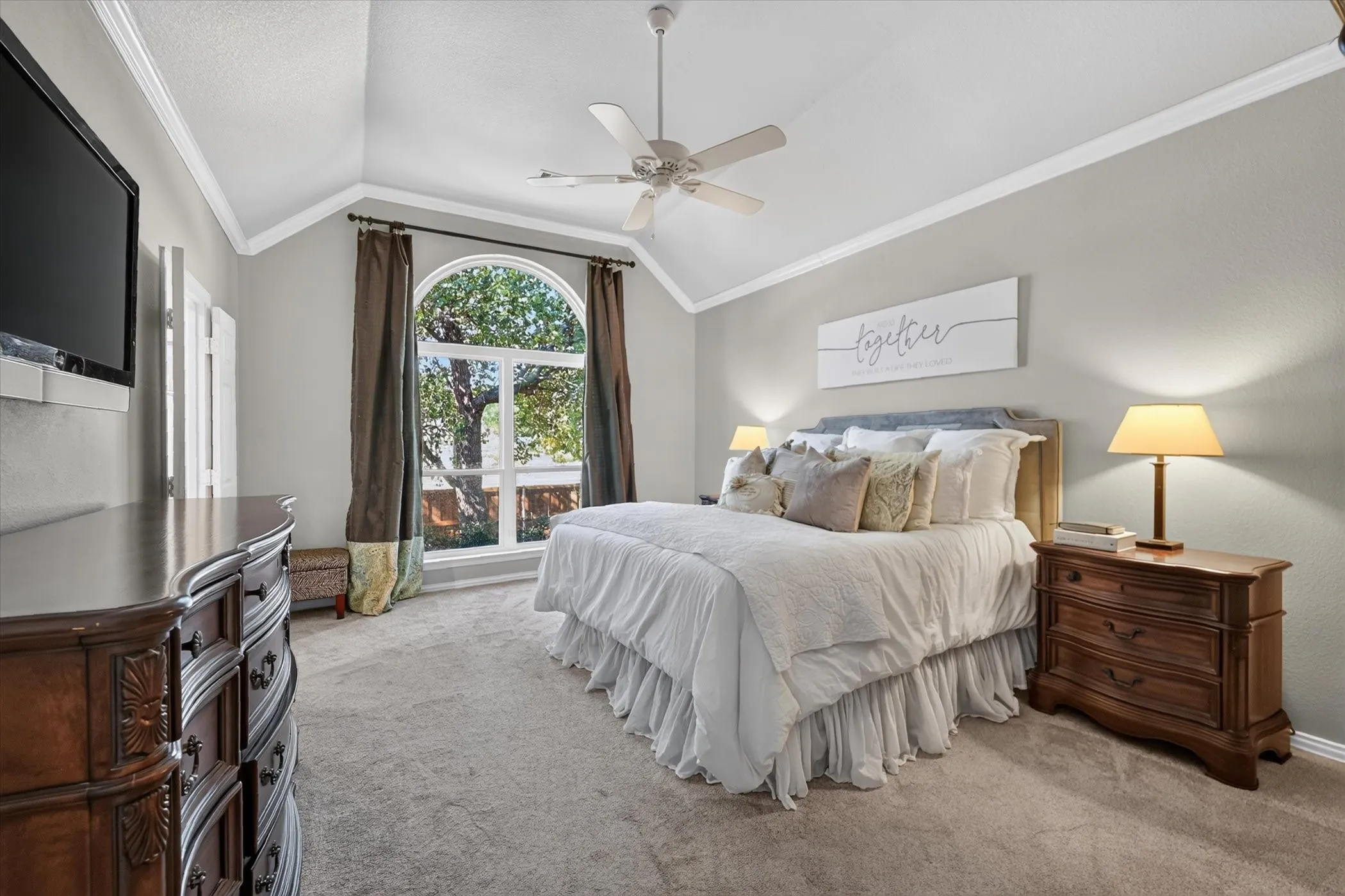 Single Family Residence For Sale in Denton County , 2830 Woodhollow Court, Highland Village, Texas 75077, 4 Bedroom, 3 Bathroom, 2 Garage spaces, 3,418 Sqft, built in 1994, mls#21382145, Real Estate Agent in Highland Village, Homes For Sale in Denton county, Homes For Sale in Highland Village, Realtor in Highland Village Texas, Real Estate Brokerage Independent Realty Texas, Luminita Cordes Realtor
