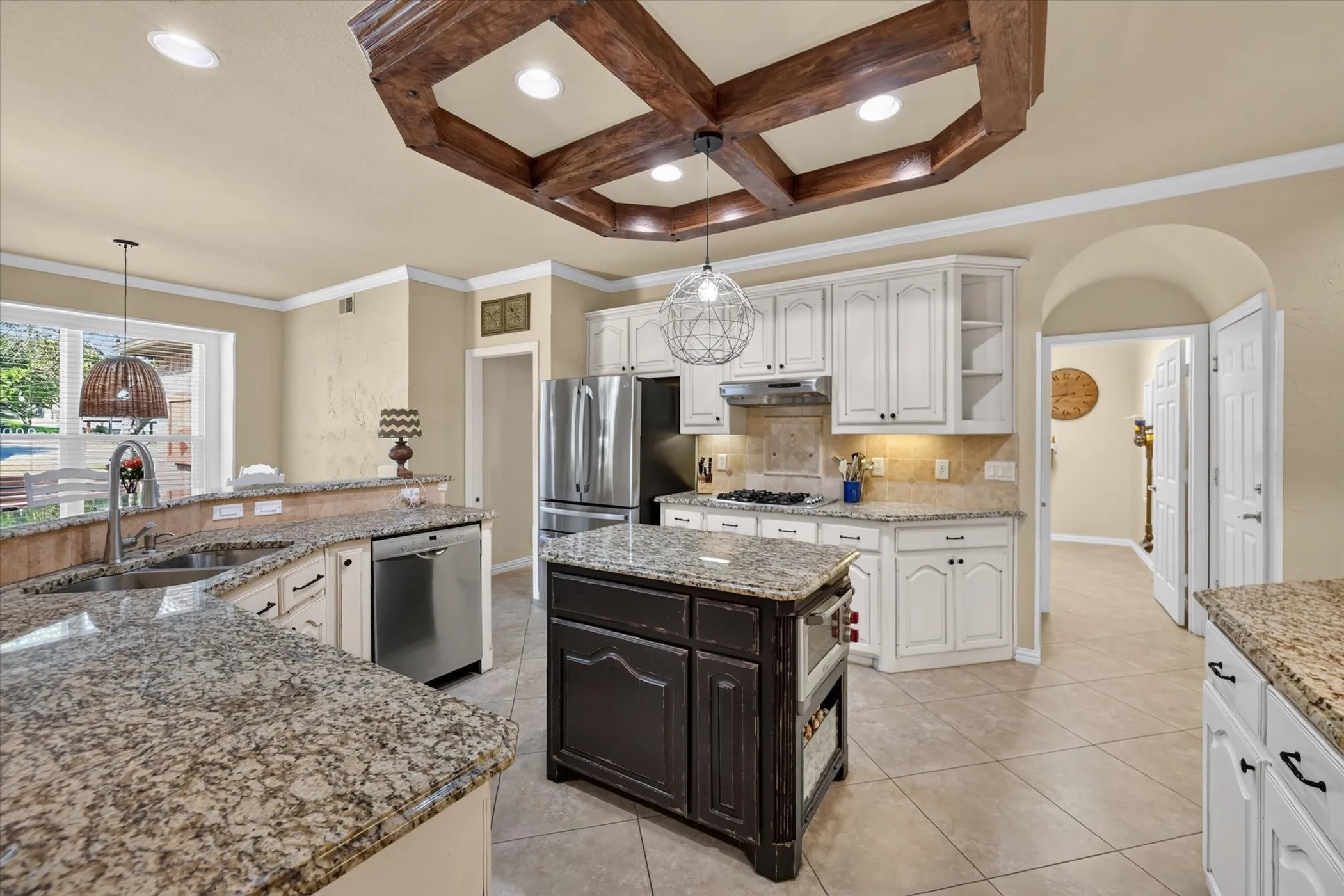 Single Family Residence For Sale in Denton County , 2830 Woodhollow Court, Highland Village, Texas 75077, 4 Bedroom, 3 Bathroom, 2 Garage spaces, 3,418 Sqft, built in 1994, mls#21382145, Real Estate Agent in Highland Village, Homes For Sale in Denton county, Homes For Sale in Highland Village, Realtor in Highland Village Texas, Real Estate Brokerage Independent Realty Texas, Luminita Cordes Realtor