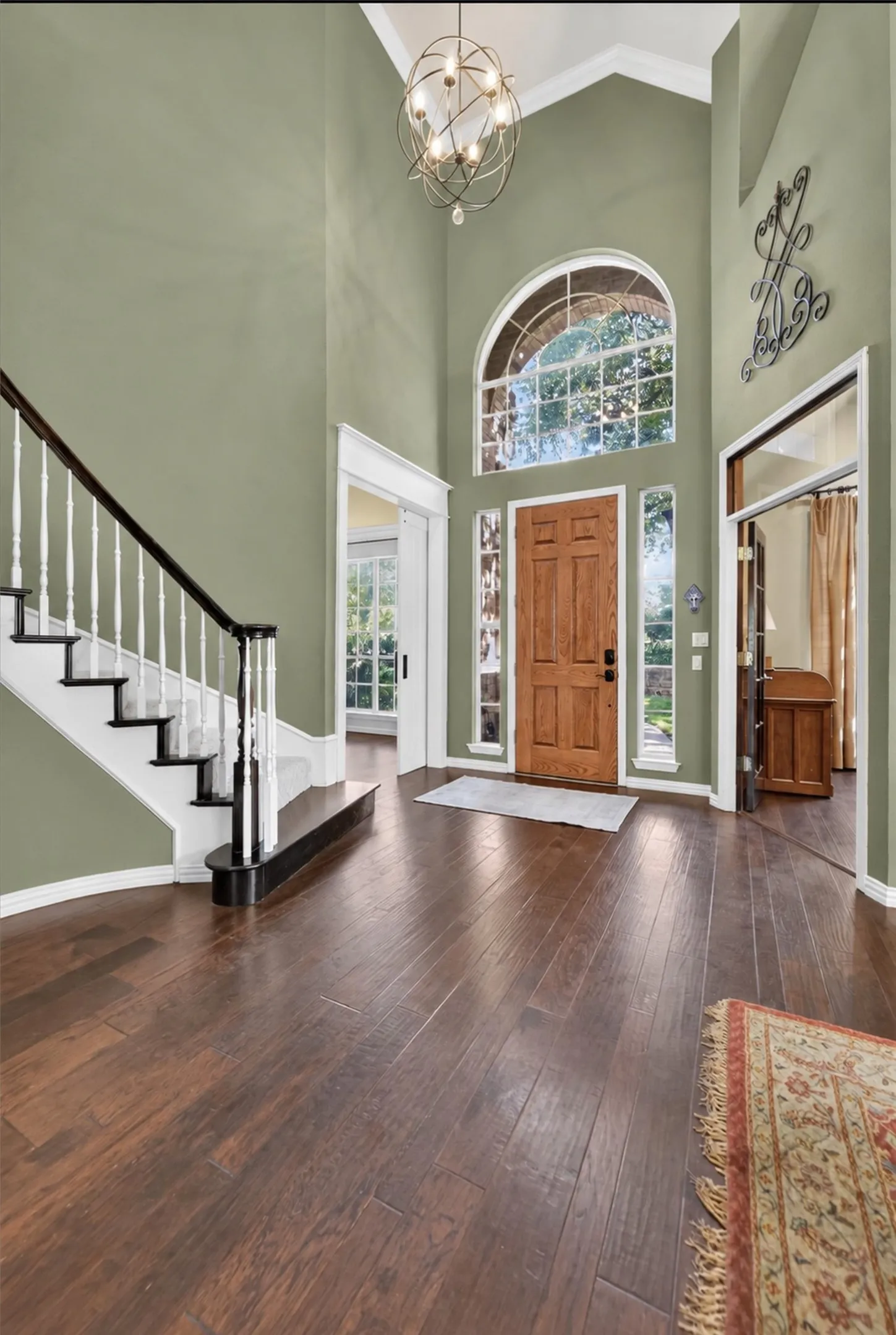 Single Family Residence For Sale in Denton County , 2830 Woodhollow Court, Highland Village, Texas 75077, 4 Bedroom, 3 Bathroom, 2 Garage spaces, 3,418 Sqft, built in 1994, mls#21382145, Real Estate Agent in Highland Village, Homes For Sale in Denton county, Homes For Sale in Highland Village, Realtor in Highland Village Texas, Real Estate Brokerage Independent Realty Texas, Luminita Cordes Realtor