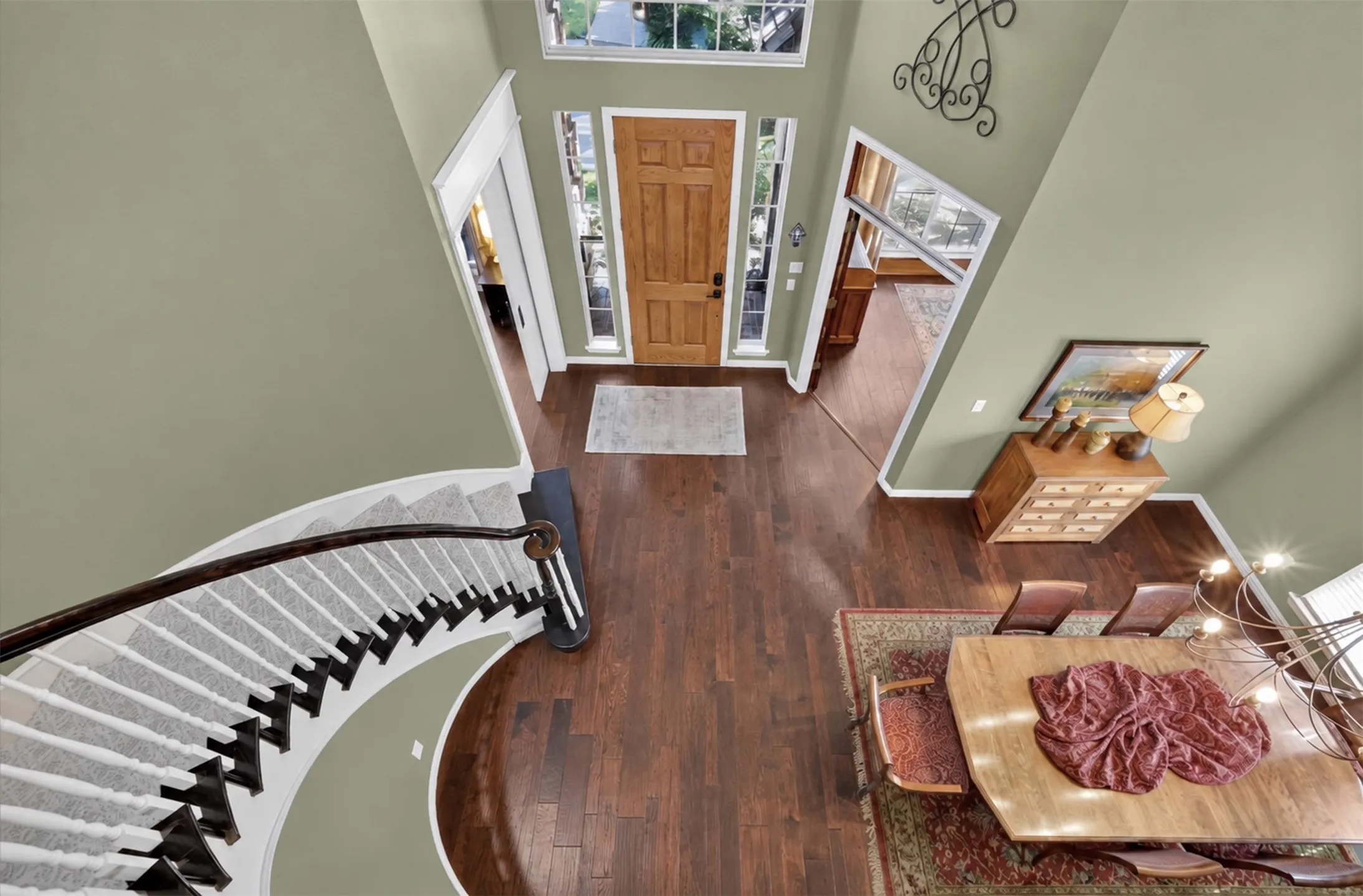 Single Family Residence For Sale in Denton County , 2830 Woodhollow Court, Highland Village, Texas 75077, 4 Bedroom, 3 Bathroom, 2 Garage spaces, 3,418 Sqft, built in 1994, mls#21382145, Real Estate Agent in Highland Village, Homes For Sale in Denton county, Homes For Sale in Highland Village, Realtor in Highland Village Texas, Real Estate Brokerage Independent Realty Texas, Luminita Cordes Realtor