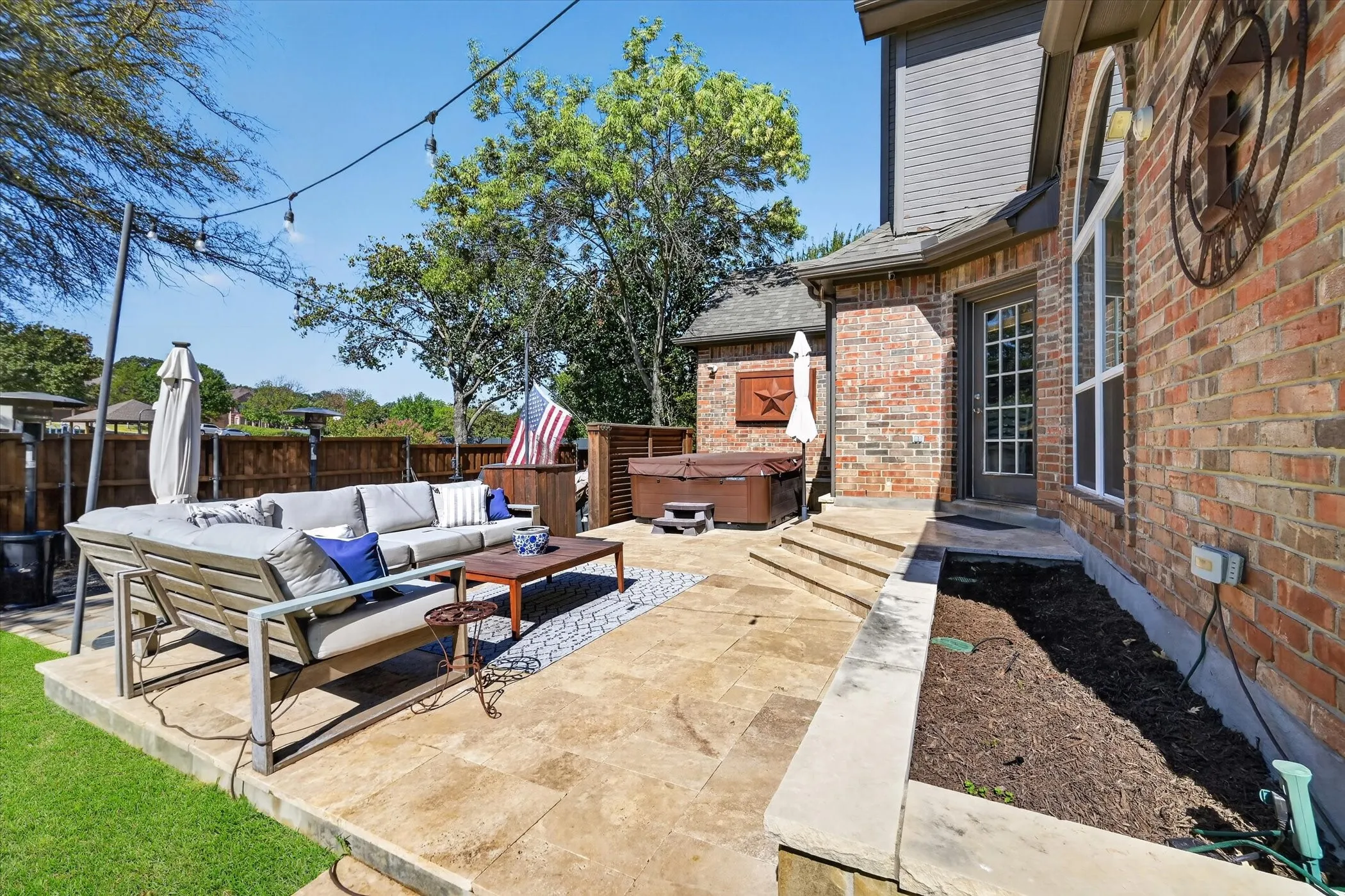 Single Family Residence For Sale in Denton County , 2830 Woodhollow Court, Highland Village, Texas 75077, 4 Bedroom, 3 Bathroom, 2 Garage spaces, 3,418 Sqft, built in 1994, mls#21382145, Real Estate Agent in Highland Village, Homes For Sale in Denton county, Homes For Sale in Highland Village, Realtor in Highland Village Texas, Real Estate Brokerage Independent Realty Texas, Luminita Cordes Realtor