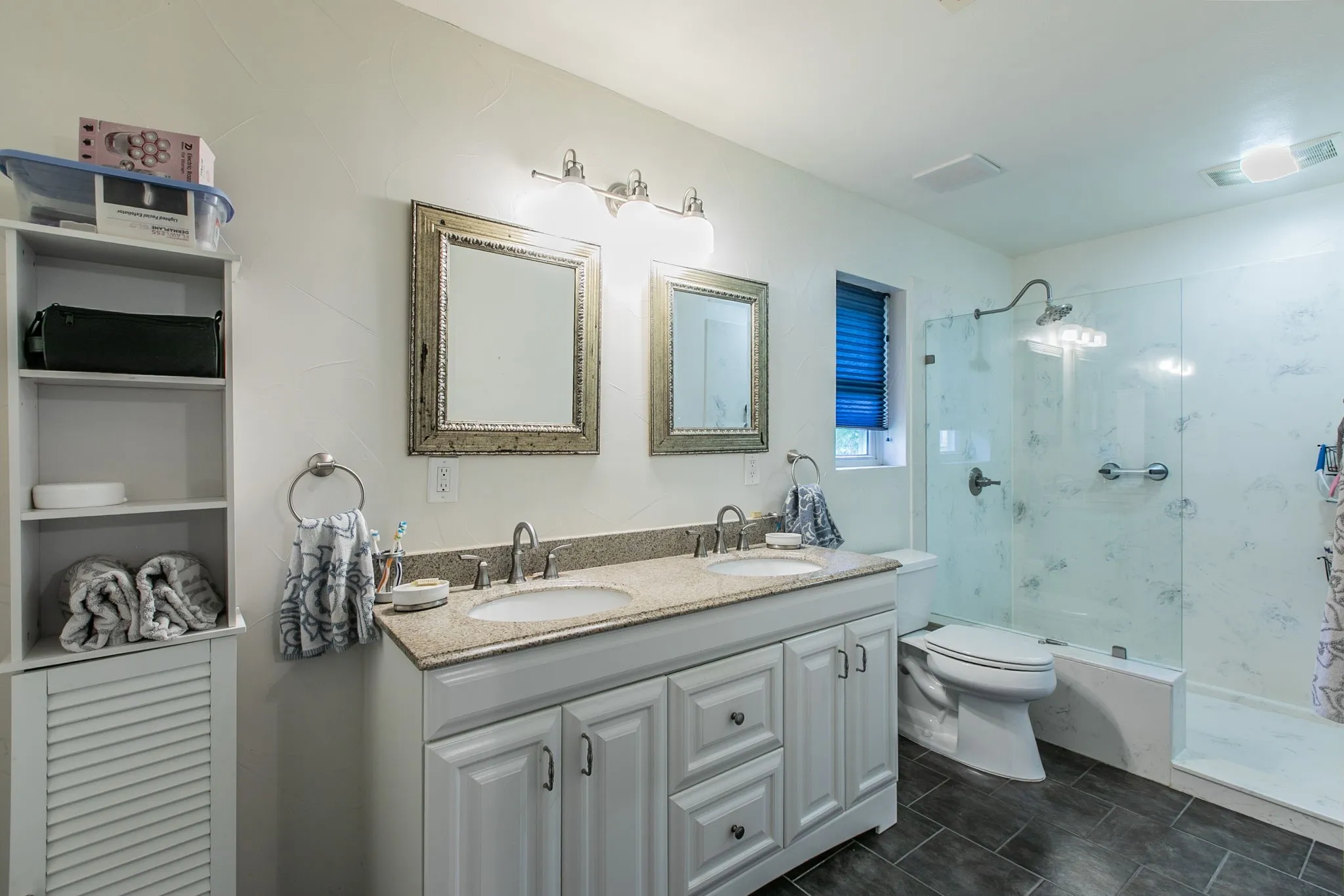 Single Family Residence For Sale in Mc Lennan County , 1033 Rambler Drive, Waco, Texas 76710, 4 Bedroom, 2 Bathroom, 2 Garage spaces, 2,194 Sqft, built in 1972, mls#21385763, Real Estate Agent in Waco, Homes For Sale in Mc Lennan county, Homes For Sale in Waco, Realtor in Waco Texas, Real Estate Brokerage Independent Realty Texas, Luminita Cordes Realtor