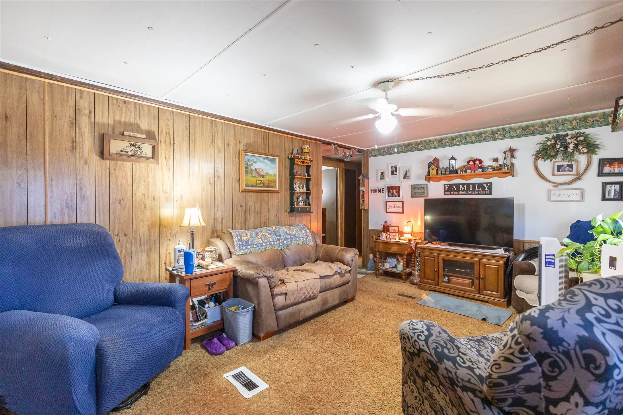 Mobile Home For Sale in Taylor County , 1455 County Road 401, Merkel, Texas 79536, 4 Bedroom, 2 Bathroom, Garage spaces, 1,440 Sqft, built in 1979, mls#21388303, Real Estate Agent in Merkel, Homes For Sale in Taylor county, Homes For Sale in Merkel, Realtor in Merkel Texas, Real Estate Brokerage Independent Realty Texas, Luminita Cordes Realtor