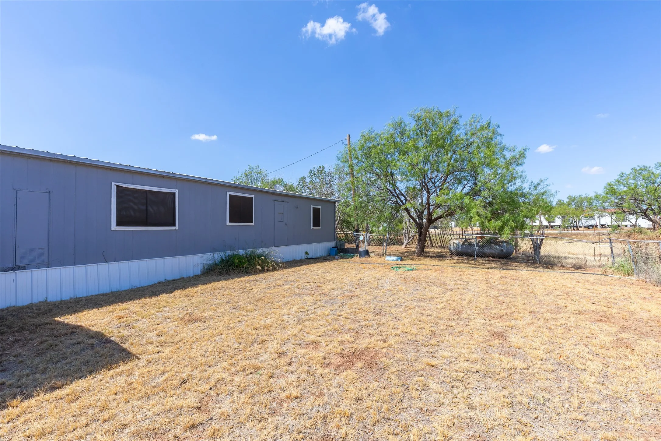 Mobile Home For Sale in Taylor County , 1455 County Road 401, Merkel, Texas 79536, 4 Bedroom, 2 Bathroom, Garage spaces, 1,440 Sqft, built in 1979, mls#21388303, Real Estate Agent in Merkel, Homes For Sale in Taylor county, Homes For Sale in Merkel, Realtor in Merkel Texas, Real Estate Brokerage Independent Realty Texas, Luminita Cordes Realtor