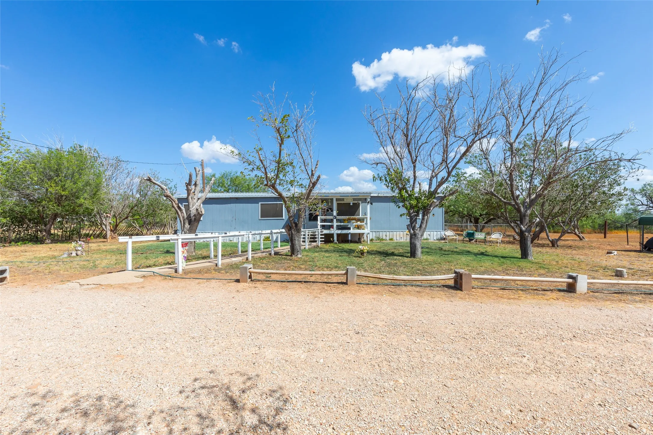 Mobile Home For Sale in Taylor County , 1455 County Road 401, Merkel, Texas 79536, 4 Bedroom, 2 Bathroom, Garage spaces, 1,440 Sqft, built in 1979, mls#21388303, Real Estate Agent in Merkel, Homes For Sale in Taylor county, Homes For Sale in Merkel, Realtor in Merkel Texas, Real Estate Brokerage Independent Realty Texas, Luminita Cordes Realtor