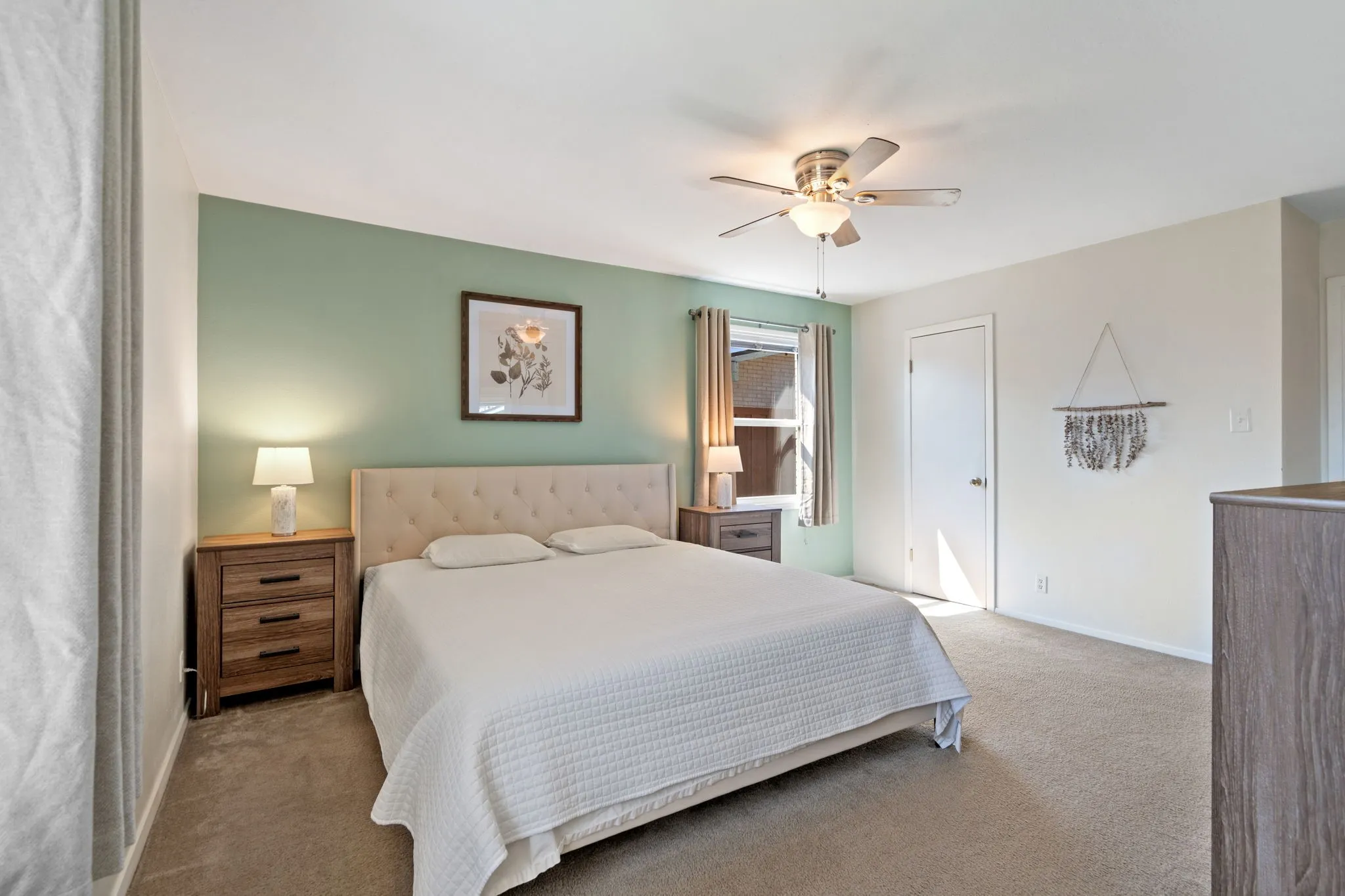 Single Family Residence For Rent in Dallas County , 3244 High Brook Drive, Dallas, Texas 75234, 3 Bedroom, 2 Bathroom, 2 Garage spaces, 1,504 Sqft, built in 1961, mls#21388381, Real Estate Agent in Dallas, Homes For Rent in Dallas county, Homes For Rent in Dallas, Realtor in Dallas Texas, Real Estate Brokerage Independent Realty Texas, Luminita Cordes Realtor