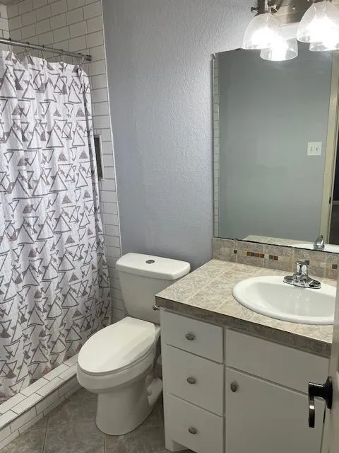Single Family Residence For Rent in Taylor County , 7601 Thompson Parkway, Abilene, Texas 79606, 4 Bedroom, 2 Bathroom, 2 Garage spaces, 1,495 Sqft, built in 1997, mls#21388400, Real Estate Agent in Abilene, Homes For Rent in Taylor county, Homes For Rent in Abilene, Realtor in Abilene Texas, Real Estate Brokerage Independent Realty Texas, Luminita Cordes Realtor