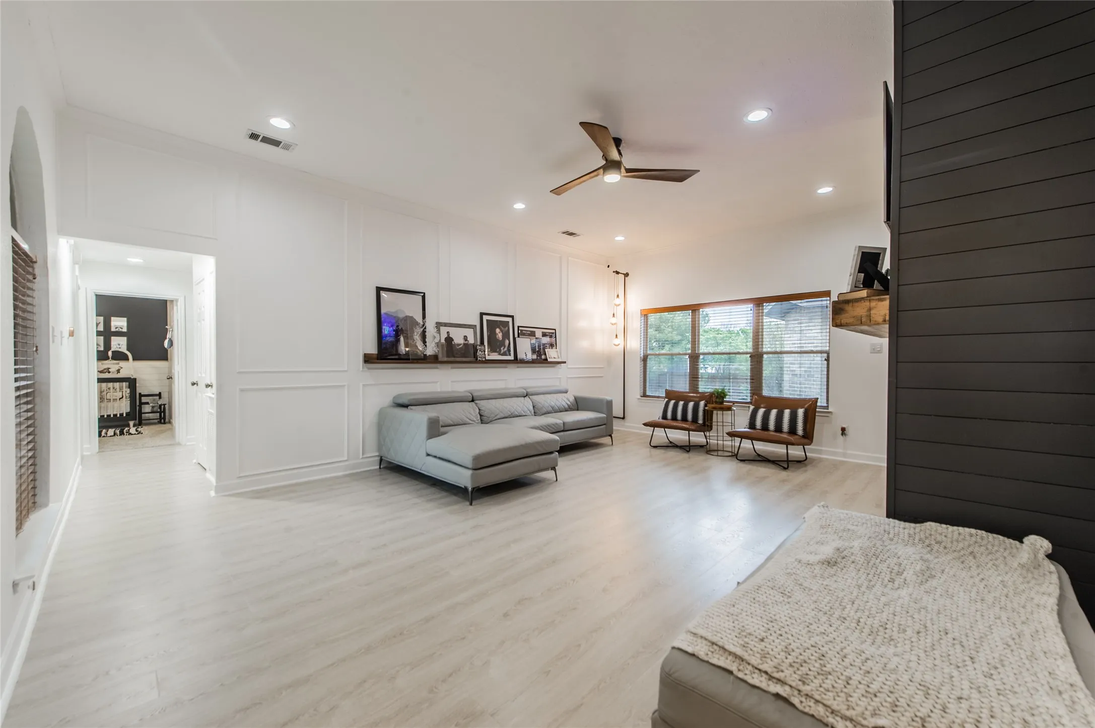Single Family Residence For Rent in Dallas County , 2901 Hampshire Drive, Garland, Texas 75040, 3 Bedroom, 2 Bathroom, 2 Garage spaces, 1,772 Sqft, built in 1986, mls#21388390, Real Estate Agent in Garland, Homes For Rent in Dallas county, Homes For Rent in Garland, Realtor in Garland Texas, Real Estate Brokerage Independent Realty Texas, Luminita Cordes Realtor