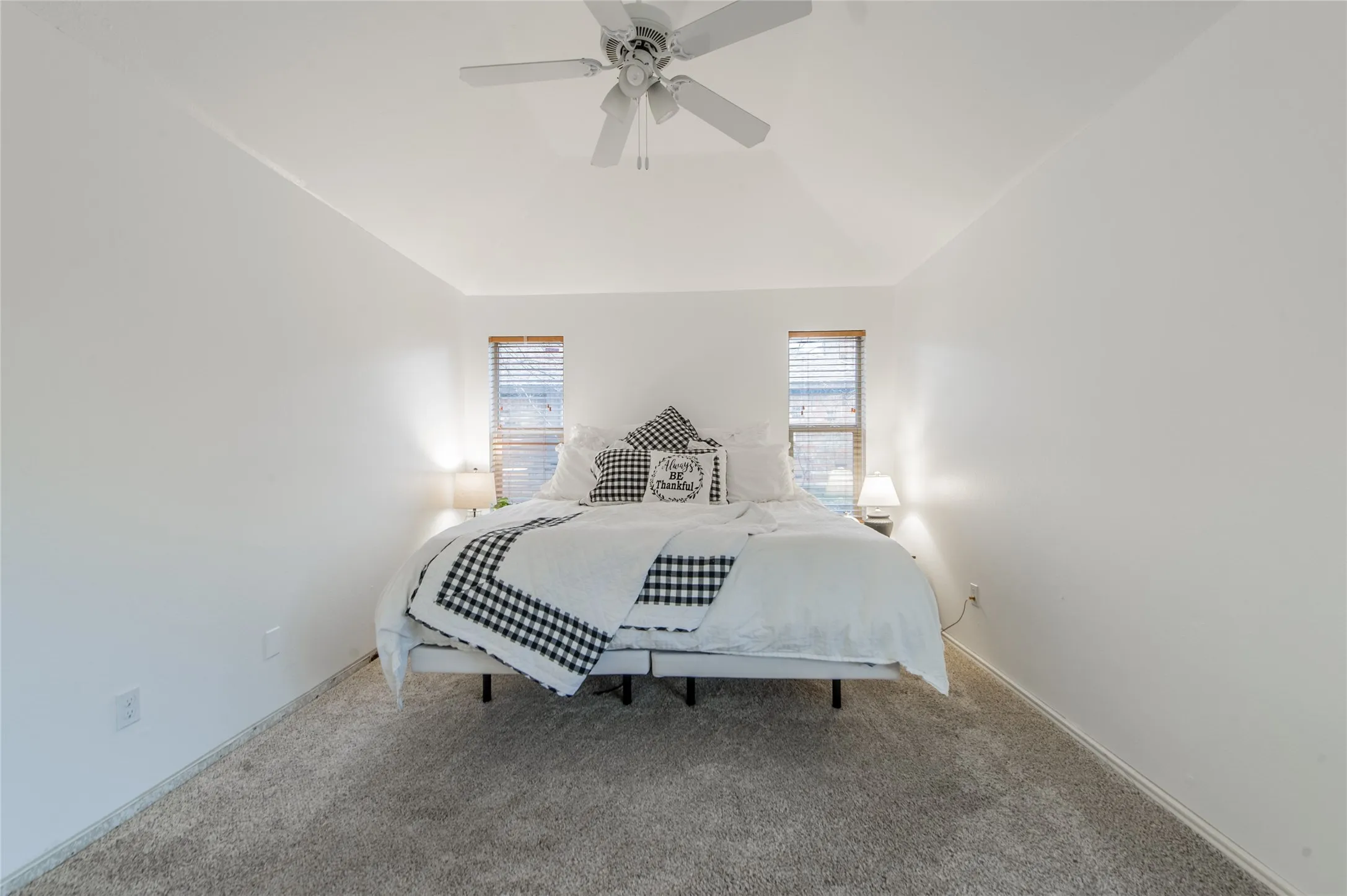 Single Family Residence For Rent in Dallas County , 2901 Hampshire Drive, Garland, Texas 75040, 3 Bedroom, 2 Bathroom, 2 Garage spaces, 1,772 Sqft, built in 1986, mls#21388390, Real Estate Agent in Garland, Homes For Rent in Dallas county, Homes For Rent in Garland, Realtor in Garland Texas, Real Estate Brokerage Independent Realty Texas, Luminita Cordes Realtor