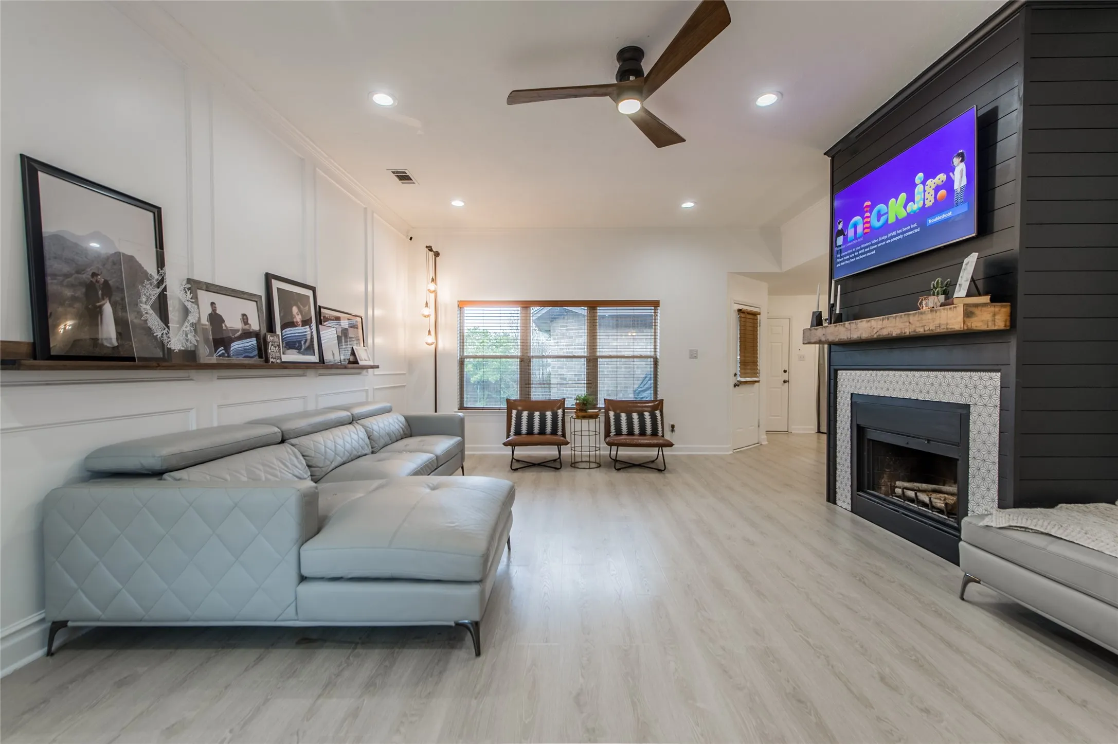 Single Family Residence For Rent in Dallas County , 2901 Hampshire Drive, Garland, Texas 75040, 3 Bedroom, 2 Bathroom, 2 Garage spaces, 1,772 Sqft, built in 1986, mls#21388390, Real Estate Agent in Garland, Homes For Rent in Dallas county, Homes For Rent in Garland, Realtor in Garland Texas, Real Estate Brokerage Independent Realty Texas, Luminita Cordes Realtor