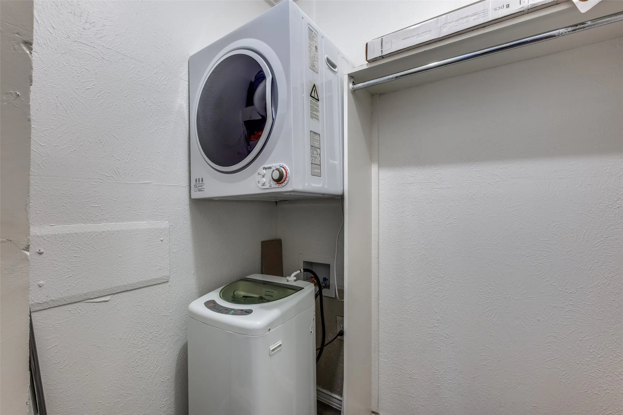 Condominium For Rent in Dallas County , 4525 Gilbert 204, Dallas, Texas 75219, 1 Bedroom, 1 Bathroom, Garage spaces, 471 Sqft, built in 1972, mls#21388405, Real Estate Agent in Dallas, Homes For Rent in Dallas county, Homes For Rent in Dallas, Realtor in Dallas Texas, Real Estate Brokerage Independent Realty Texas, Luminita Cordes Realtor