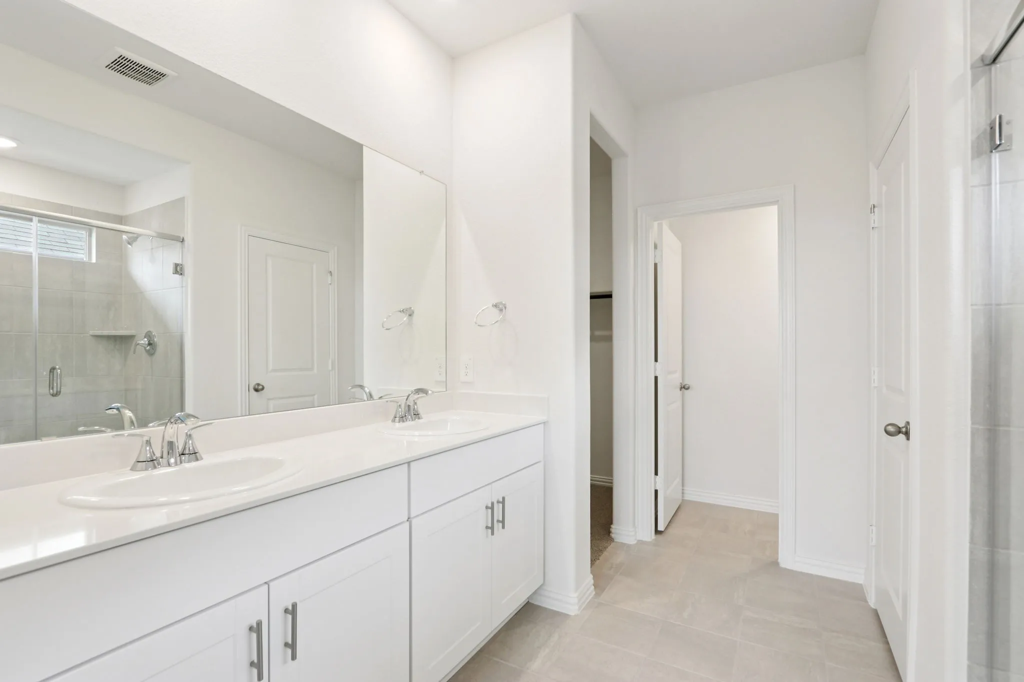 Photo is not of the actual home, but is an inspirational photo of builder’s model home and may depict options, furnishings, and/or decorator features that are not included.