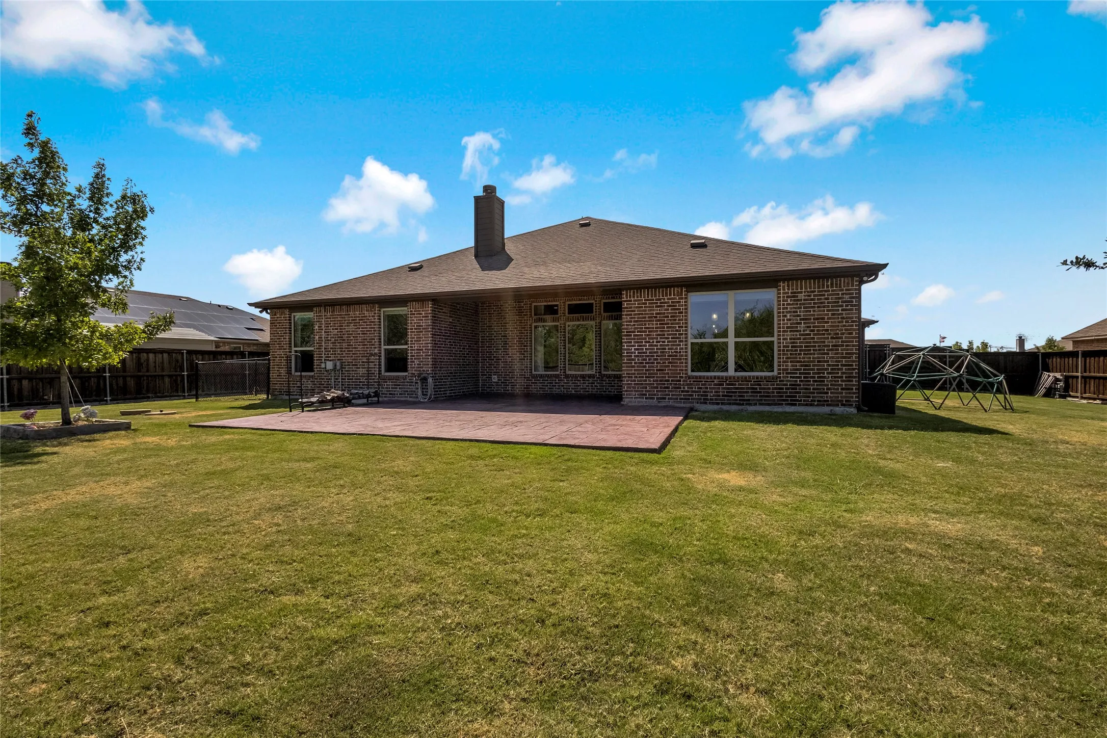 Single Family Residence For Sale in Collin County , 341 Amber Lane, Nevada, Texas 75173, 4 Bedroom, 3 Bathroom, 3 Garage spaces, 2,655 Sqft, built in 2016, mls#21388219, Real Estate Agent in Nevada, Homes For Sale in Collin county, Homes For Sale in Nevada, Realtor in Nevada Texas, Real Estate Brokerage Independent Realty Texas, Luminita Cordes Realtor