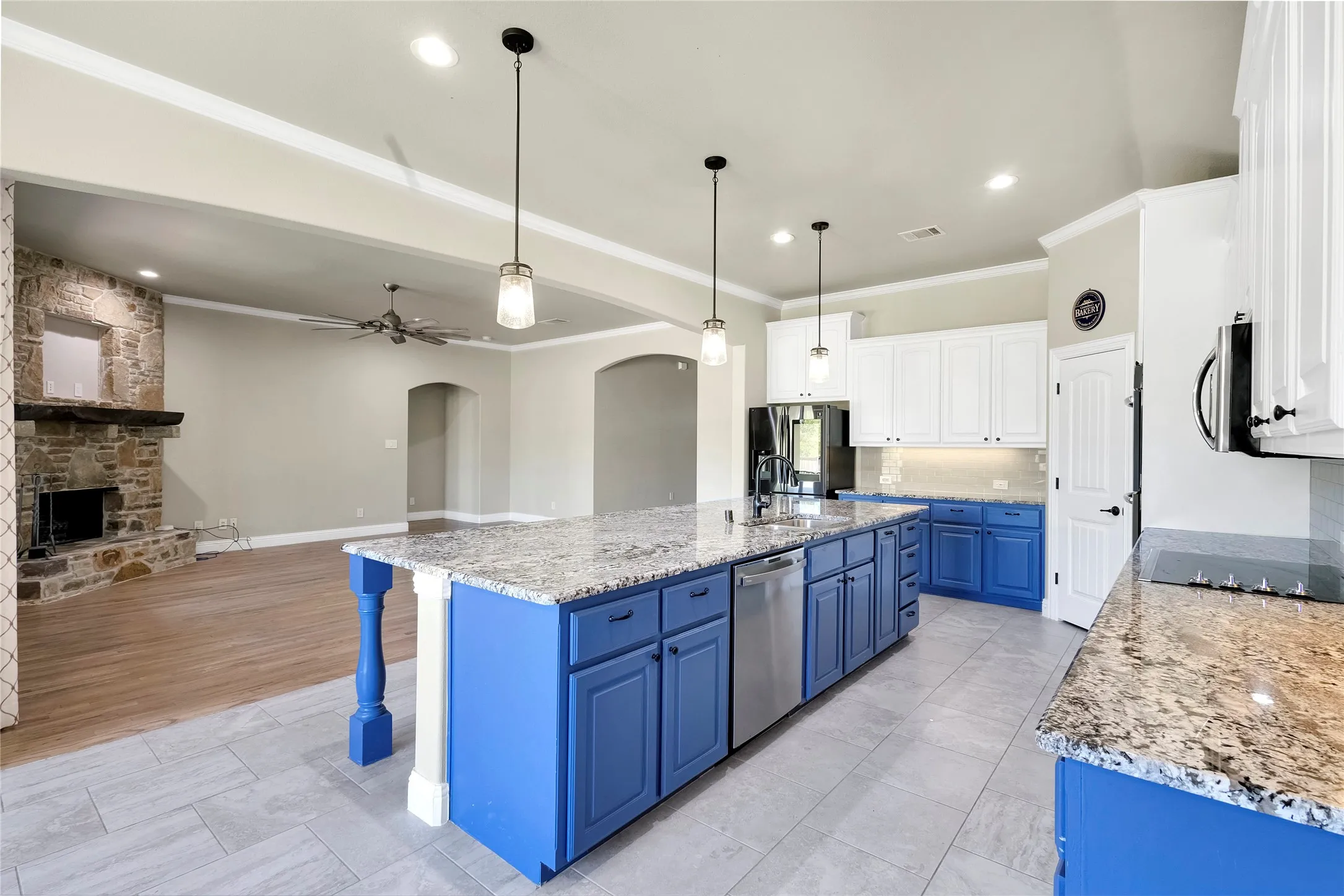 Single Family Residence For Sale in Collin County , 341 Amber Lane, Nevada, Texas 75173, 4 Bedroom, 3 Bathroom, 3 Garage spaces, 2,655 Sqft, built in 2016, mls#21388219, Real Estate Agent in Nevada, Homes For Sale in Collin county, Homes For Sale in Nevada, Realtor in Nevada Texas, Real Estate Brokerage Independent Realty Texas, Luminita Cordes Realtor