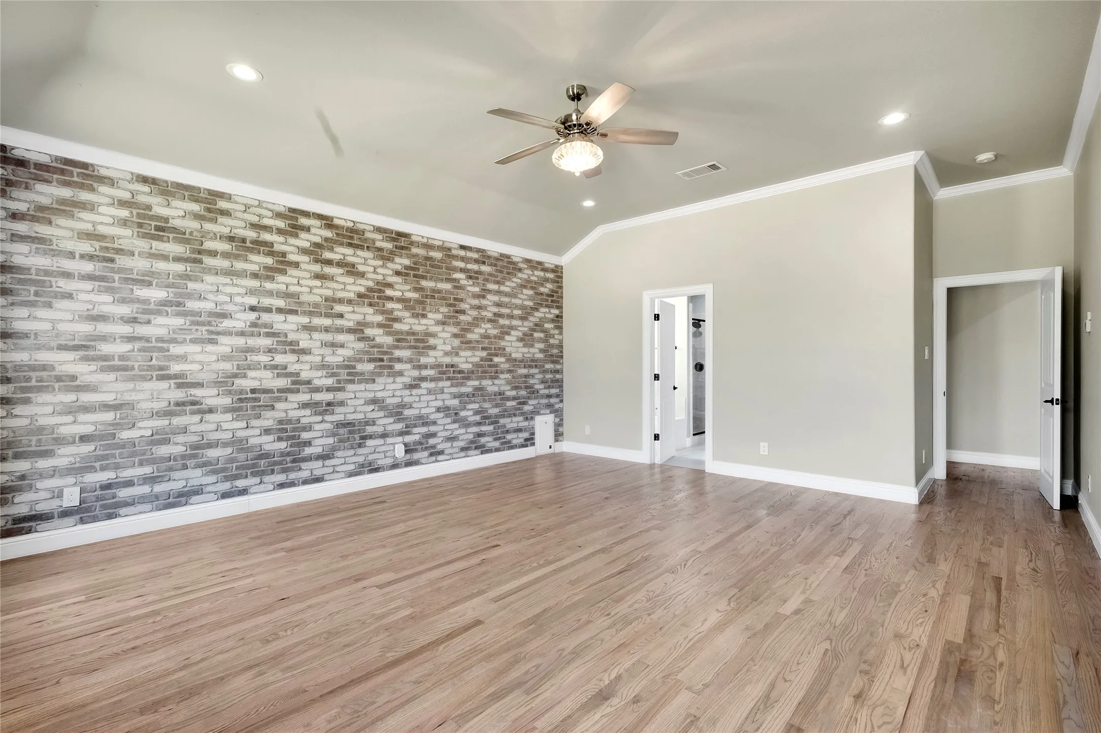 Single Family Residence For Sale in Collin County , 341 Amber Lane, Nevada, Texas 75173, 4 Bedroom, 3 Bathroom, 3 Garage spaces, 2,655 Sqft, built in 2016, mls#21388219, Real Estate Agent in Nevada, Homes For Sale in Collin county, Homes For Sale in Nevada, Realtor in Nevada Texas, Real Estate Brokerage Independent Realty Texas, Luminita Cordes Realtor