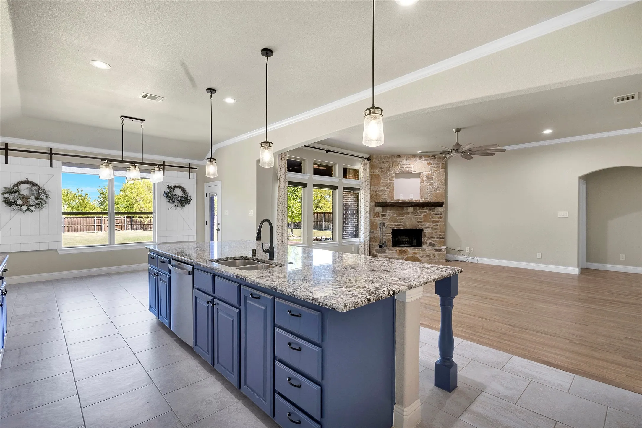 Single Family Residence For Sale in Collin County , 341 Amber Lane, Nevada, Texas 75173, 4 Bedroom, 3 Bathroom, 3 Garage spaces, 2,655 Sqft, built in 2016, mls#21388219, Real Estate Agent in Nevada, Homes For Sale in Collin county, Homes For Sale in Nevada, Realtor in Nevada Texas, Real Estate Brokerage Independent Realty Texas, Luminita Cordes Realtor