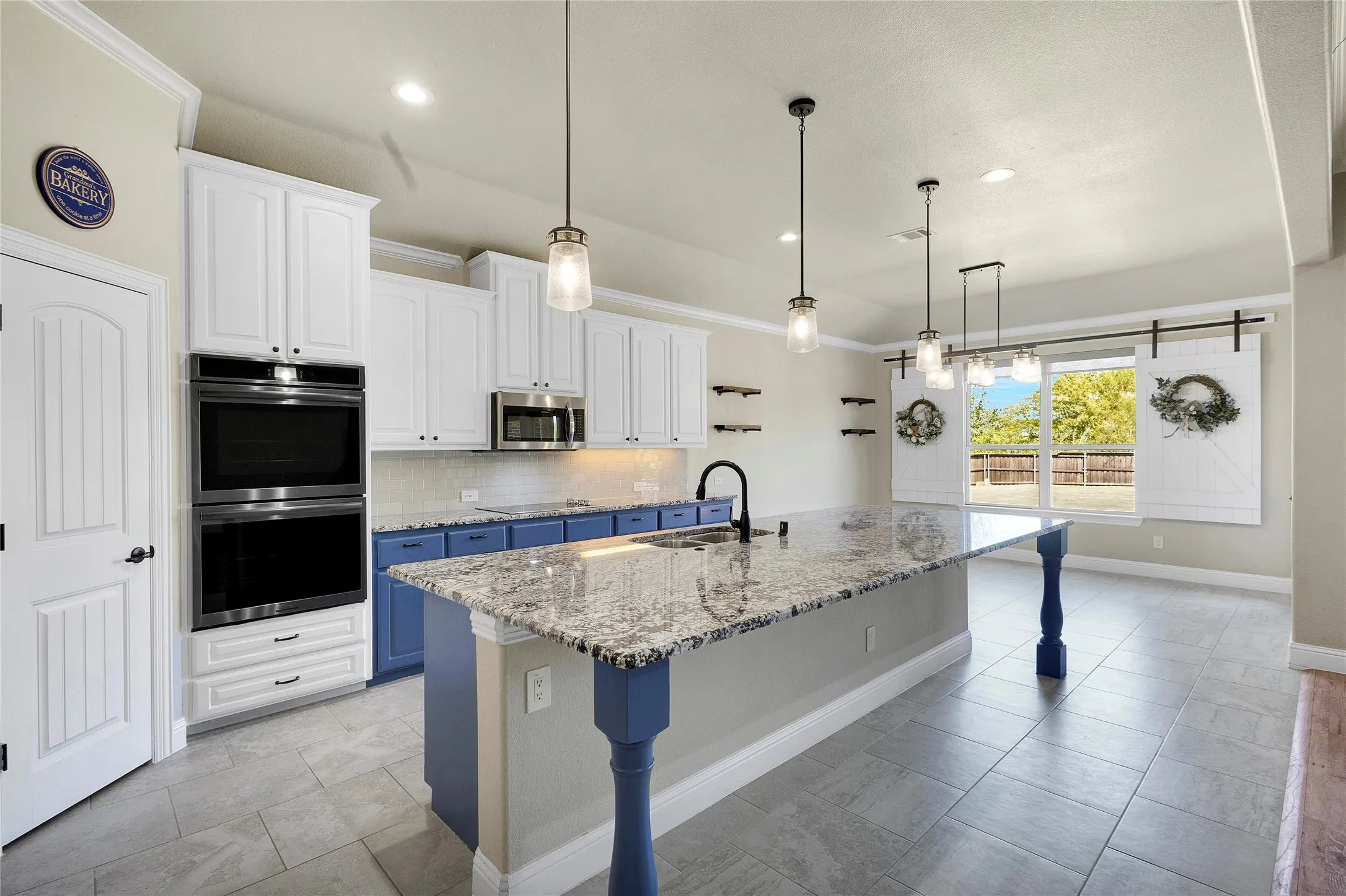 Single Family Residence For Sale in Collin County , 341 Amber Lane, Nevada, Texas 75173, 4 Bedroom, 3 Bathroom, 3 Garage spaces, 2,655 Sqft, built in 2016, mls#21388219, Real Estate Agent in Nevada, Homes For Sale in Collin county, Homes For Sale in Nevada, Realtor in Nevada Texas, Real Estate Brokerage Independent Realty Texas, Luminita Cordes Realtor