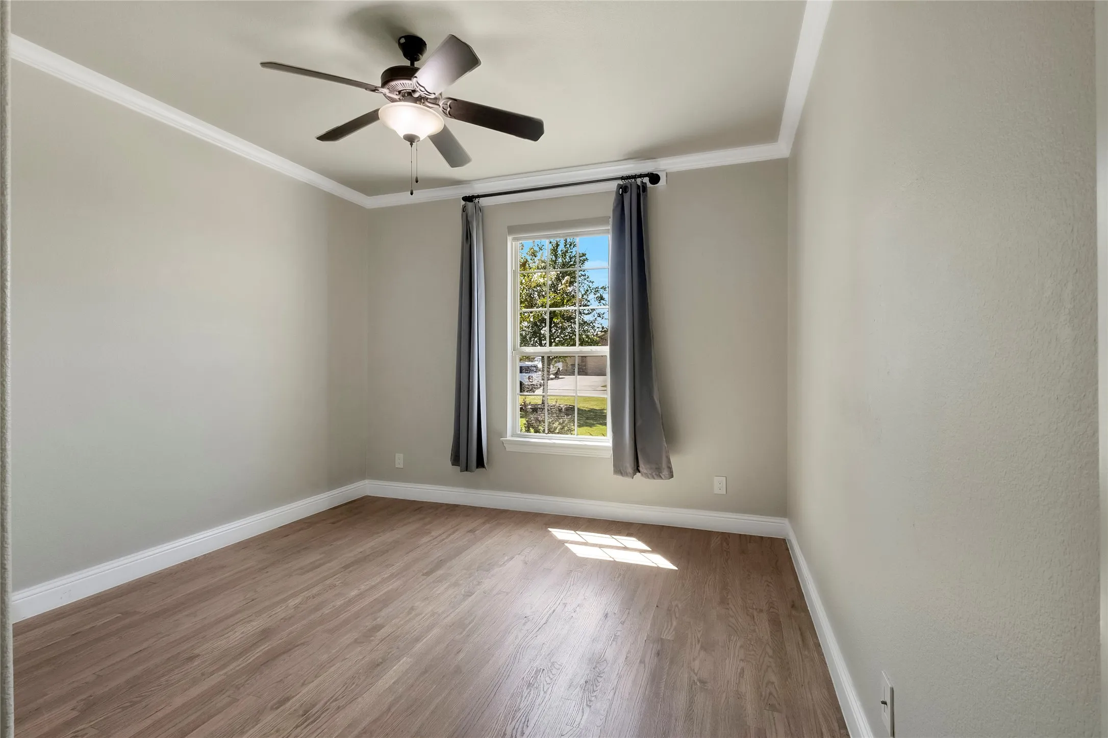 Single Family Residence For Sale in Collin County , 341 Amber Lane, Nevada, Texas 75173, 4 Bedroom, 3 Bathroom, 3 Garage spaces, 2,655 Sqft, built in 2016, mls#21388219, Real Estate Agent in Nevada, Homes For Sale in Collin county, Homes For Sale in Nevada, Realtor in Nevada Texas, Real Estate Brokerage Independent Realty Texas, Luminita Cordes Realtor