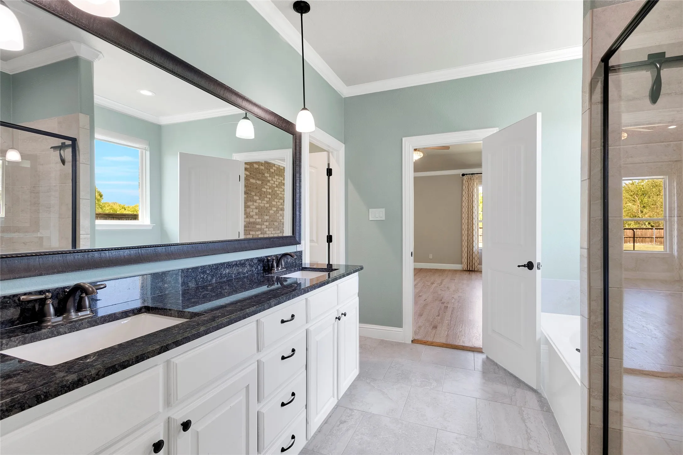 Single Family Residence For Sale in Collin County , 341 Amber Lane, Nevada, Texas 75173, 4 Bedroom, 3 Bathroom, 3 Garage spaces, 2,655 Sqft, built in 2016, mls#21388219, Real Estate Agent in Nevada, Homes For Sale in Collin county, Homes For Sale in Nevada, Realtor in Nevada Texas, Real Estate Brokerage Independent Realty Texas, Luminita Cordes Realtor