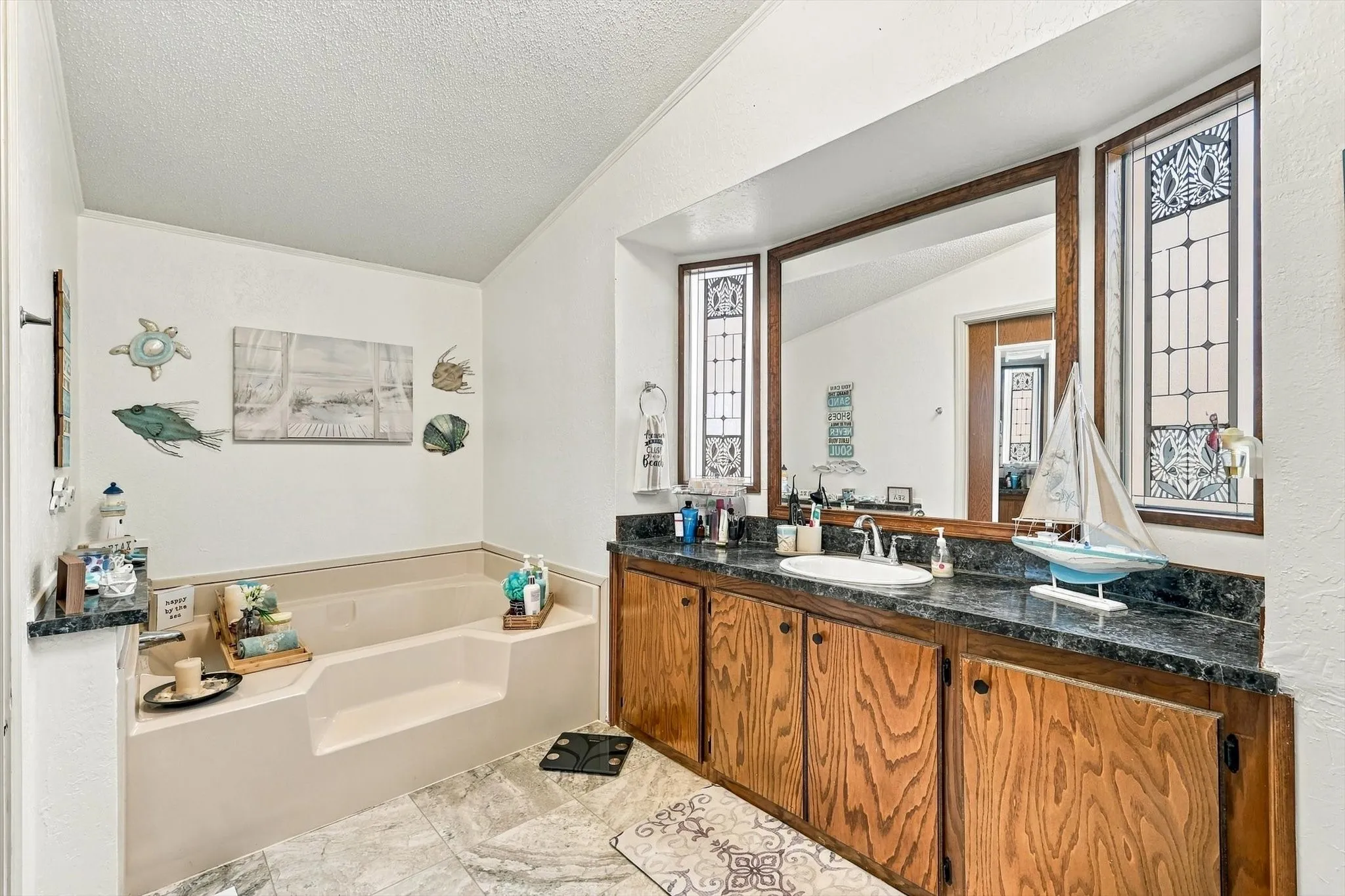 Manufactured Home For Sale in Cooke County , 934 Elm Grove Road, Valley View, Texas 76272, 3 Bedroom, 2 Bathroom, Garage spaces, 1,280 Sqft, built in 1995, mls#21387938, Real Estate Agent in Valley View, Homes For Sale in Cooke county, Homes For Sale in Valley View, Realtor in Valley View Texas, Real Estate Brokerage Independent Realty Texas, Luminita Cordes Realtor