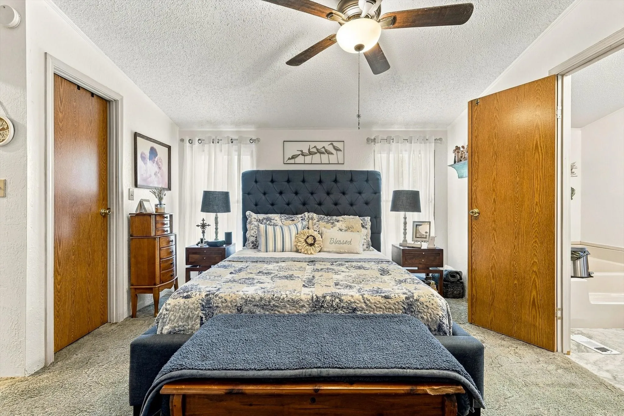 Manufactured Home For Sale in Cooke County , 934 Elm Grove Road, Valley View, Texas 76272, 3 Bedroom, 2 Bathroom, Garage spaces, 1,280 Sqft, built in 1995, mls#21387938, Real Estate Agent in Valley View, Homes For Sale in Cooke county, Homes For Sale in Valley View, Realtor in Valley View Texas, Real Estate Brokerage Independent Realty Texas, Luminita Cordes Realtor