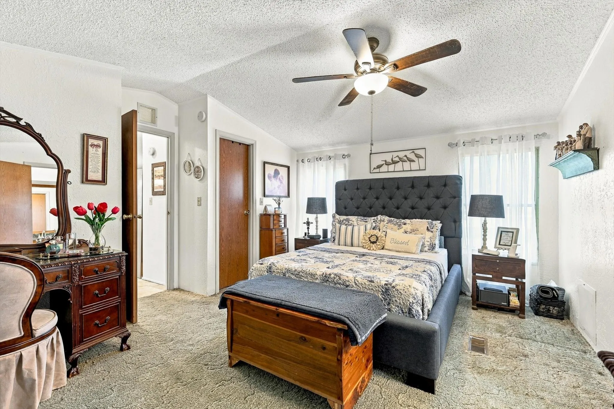 Manufactured Home For Sale in Cooke County , 934 Elm Grove Road, Valley View, Texas 76272, 3 Bedroom, 2 Bathroom, Garage spaces, 1,280 Sqft, built in 1995, mls#21387938, Real Estate Agent in Valley View, Homes For Sale in Cooke county, Homes For Sale in Valley View, Realtor in Valley View Texas, Real Estate Brokerage Independent Realty Texas, Luminita Cordes Realtor