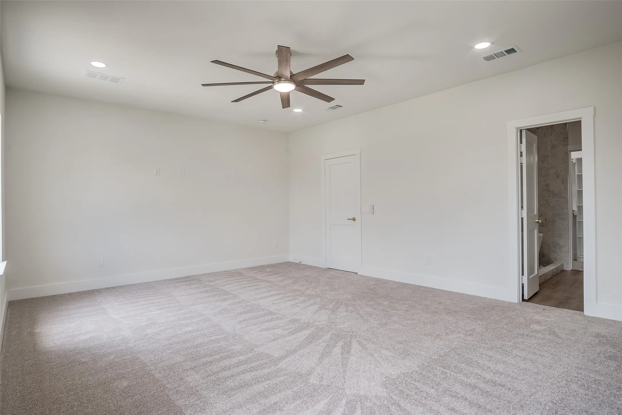 Single Family Residence For Sale in Hood County , 2518 Elk Trail, Granbury, Texas 76048, 3 Bedroom, 2 Bathroom, 2 Garage spaces, 1,781 Sqft, built in 2025, mls#21388419, Real Estate Agent in Granbury, Homes For Sale in Hood county, Homes For Sale in Granbury, Realtor in Granbury Texas, Real Estate Brokerage Independent Realty Texas, Luminita Cordes Realtor