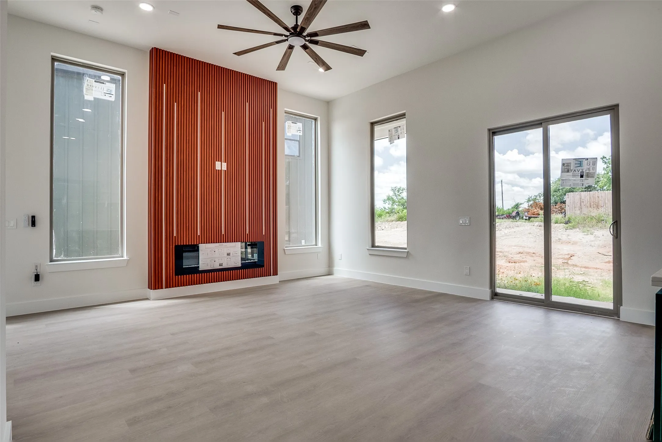 Single Family Residence For Sale in Hood County , 2518 Elk Trail, Granbury, Texas 76048, 3 Bedroom, 2 Bathroom, 2 Garage spaces, 1,781 Sqft, built in 2025, mls#21388419, Real Estate Agent in Granbury, Homes For Sale in Hood county, Homes For Sale in Granbury, Realtor in Granbury Texas, Real Estate Brokerage Independent Realty Texas, Luminita Cordes Realtor