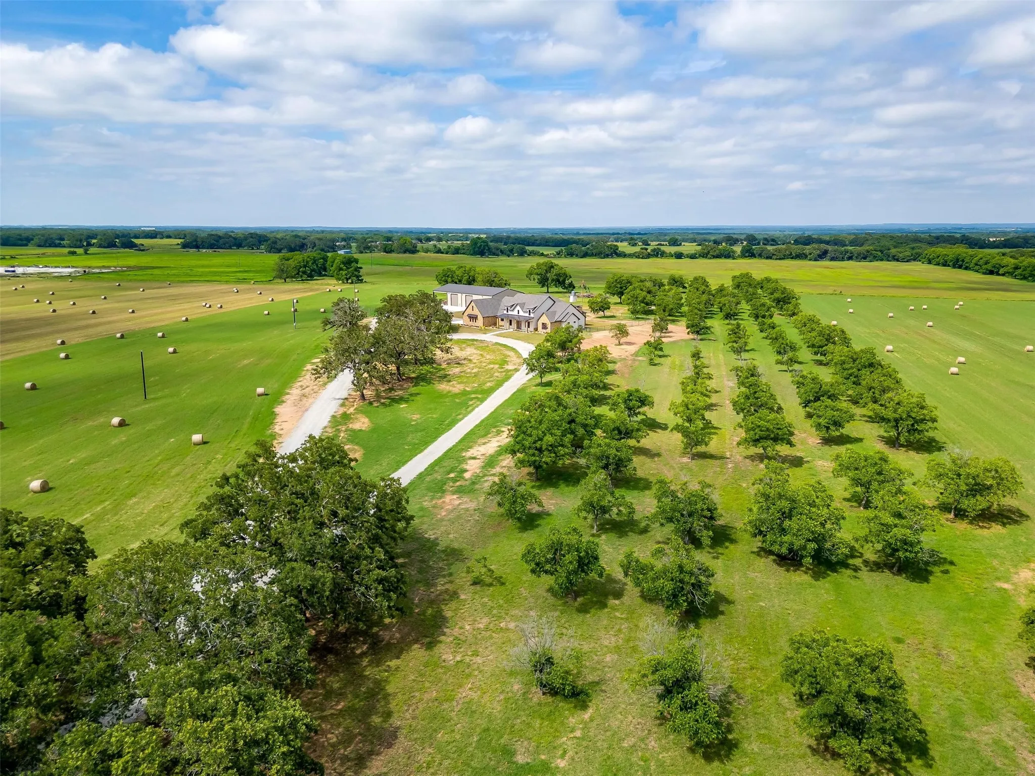 Single Family Residence For Sale in Montague County , 3019 Orchard Road, Bowie, Texas 76230, 4 Bedroom, 4 Bathroom, 2 Garage spaces, 3,480 Sqft, built in 2024, mls#21388418, Real Estate Agent in Bowie, Homes For Sale in Montague county, Homes For Sale in Bowie, Realtor in Bowie Texas, Real Estate Brokerage Independent Realty Texas, Luminita Cordes Realtor