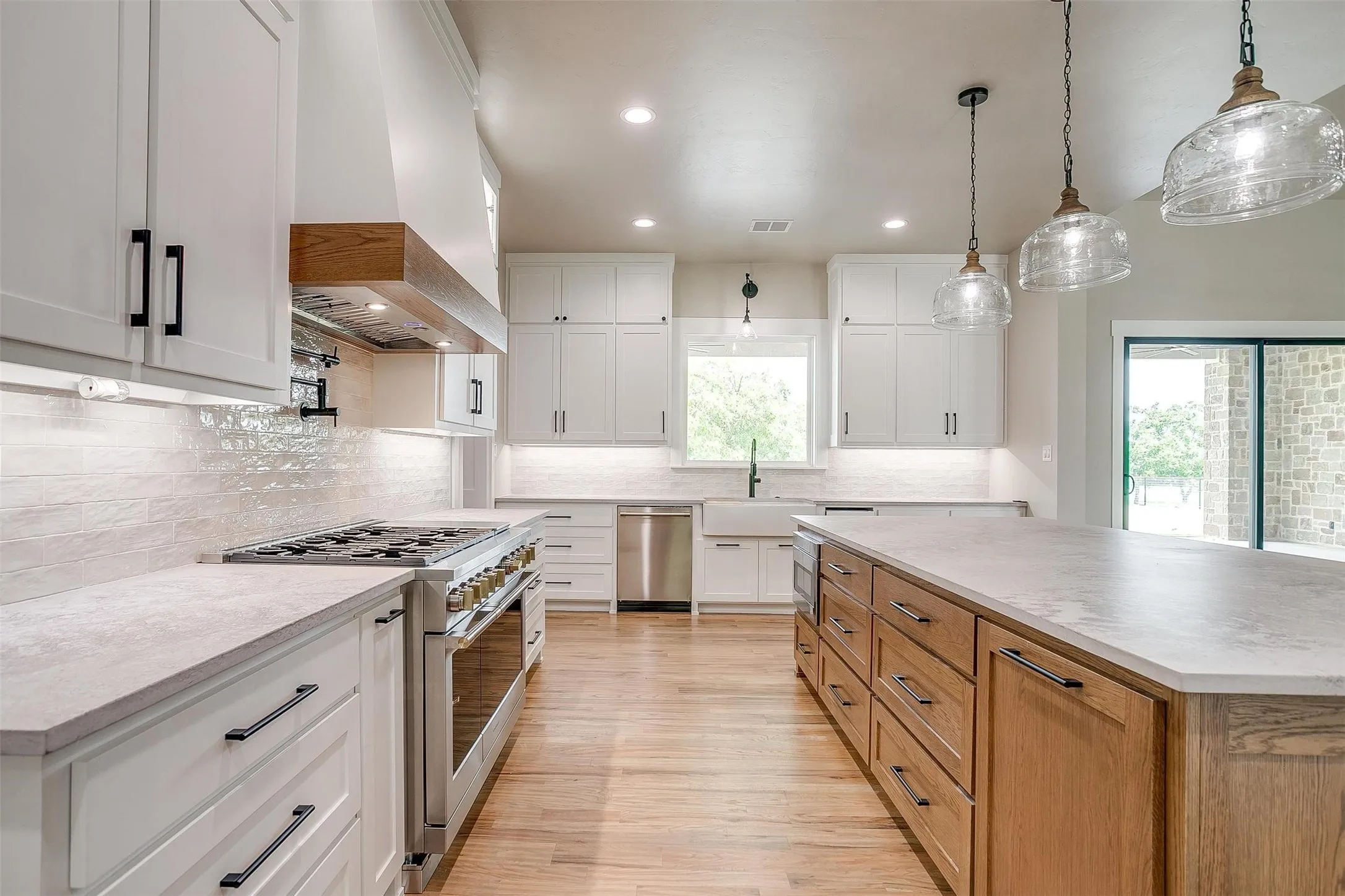 Single Family Residence For Sale in Montague County , 3019 Orchard Road, Bowie, Texas 76230, 4 Bedroom, 4 Bathroom, 2 Garage spaces, 3,480 Sqft, built in 2024, mls#21388418, Real Estate Agent in Bowie, Homes For Sale in Montague county, Homes For Sale in Bowie, Realtor in Bowie Texas, Real Estate Brokerage Independent Realty Texas, Luminita Cordes Realtor