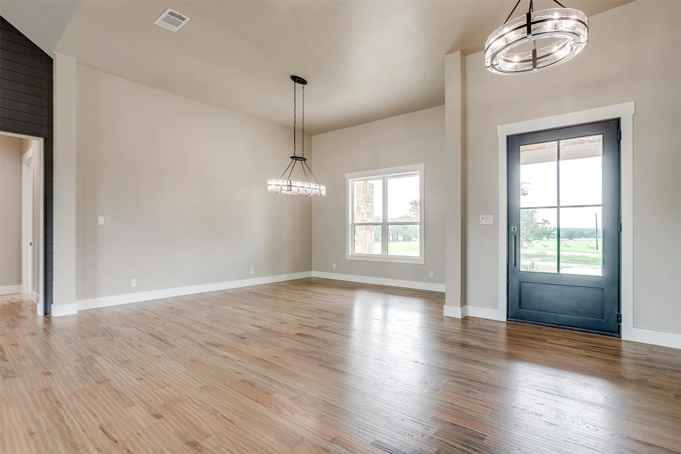 Single Family Residence For Sale in Montague County , 3019 Orchard Road, Bowie, Texas 76230, 4 Bedroom, 4 Bathroom, 2 Garage spaces, 3,480 Sqft, built in 2024, mls#21388418, Real Estate Agent in Bowie, Homes For Sale in Montague county, Homes For Sale in Bowie, Realtor in Bowie Texas, Real Estate Brokerage Independent Realty Texas, Luminita Cordes Realtor