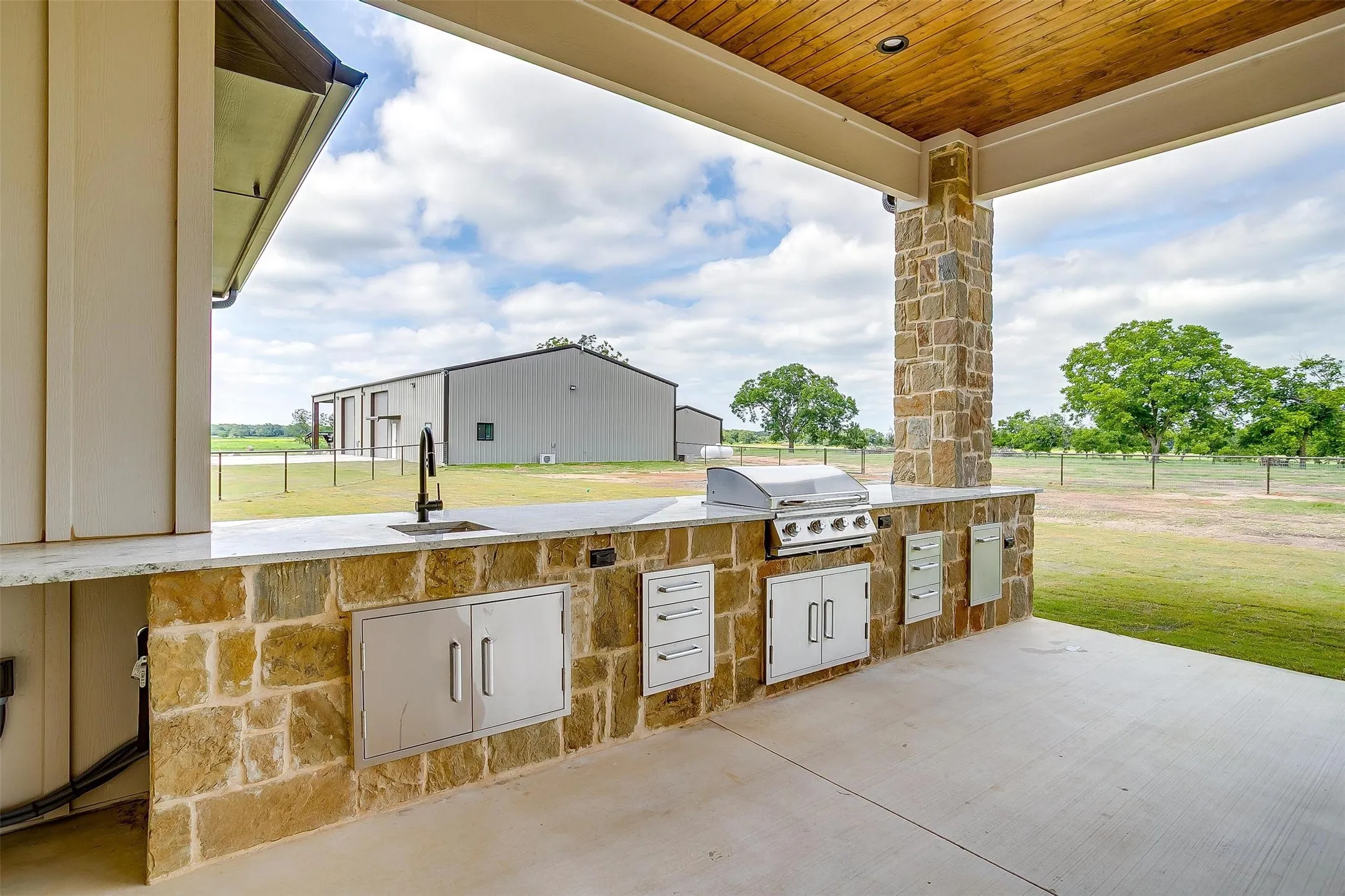 Single Family Residence For Sale in Montague County , 3019 Orchard Road, Bowie, Texas 76230, 4 Bedroom, 4 Bathroom, 2 Garage spaces, 3,480 Sqft, built in 2024, mls#21388418, Real Estate Agent in Bowie, Homes For Sale in Montague county, Homes For Sale in Bowie, Realtor in Bowie Texas, Real Estate Brokerage Independent Realty Texas, Luminita Cordes Realtor