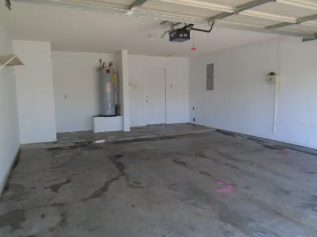 Single Family Residence For Rent in Taylor County , 3910 Trinity Lane, Abilene, Texas 79602, 3 Bedroom, 2 Bathroom, 2 Garage spaces, 1,198 Sqft, built in 1994, mls#21388431, Real Estate Agent in Abilene, Homes For Rent in Taylor county, Homes For Rent in Abilene, Realtor in Abilene Texas, Real Estate Brokerage Independent Realty Texas, Luminita Cordes Realtor