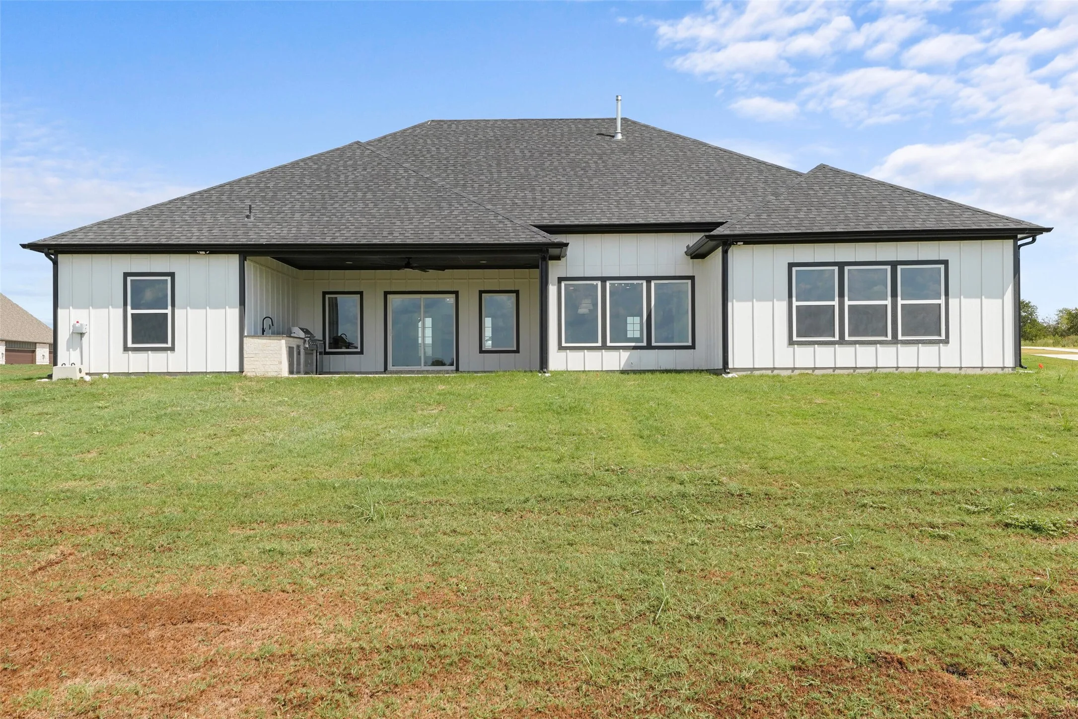 Single Family Residence For Sale in Grayson County , 1054 Dixie Estates Way, Whitesboro, Texas 76273, 4 Bedroom, 4 Bathroom, 2 Garage spaces, 2,870 Sqft, built in 2026, mls#21388415, Real Estate Agent in Whitesboro, Homes For Sale in Grayson county, Homes For Sale in Whitesboro, Realtor in Whitesboro Texas, Real Estate Brokerage Independent Realty Texas, Luminita Cordes Realtor