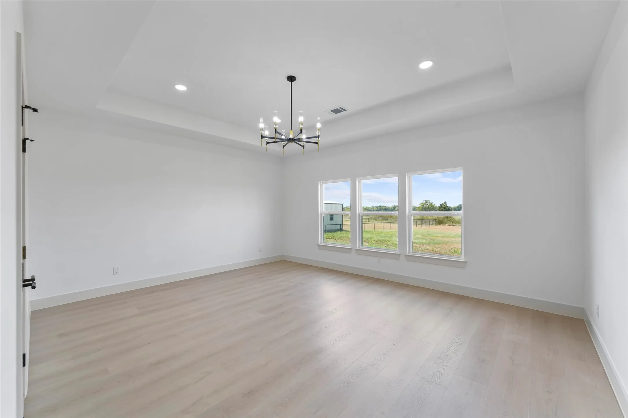Single Family Residence For Sale in Grayson County , 1054 Dixie Estates Way, Whitesboro, Texas 76273, 4 Bedroom, 4 Bathroom, 2 Garage spaces, 2,870 Sqft, built in 2026, mls#21388415, Real Estate Agent in Whitesboro, Homes For Sale in Grayson county, Homes For Sale in Whitesboro, Realtor in Whitesboro Texas, Real Estate Brokerage Independent Realty Texas, Luminita Cordes Realtor