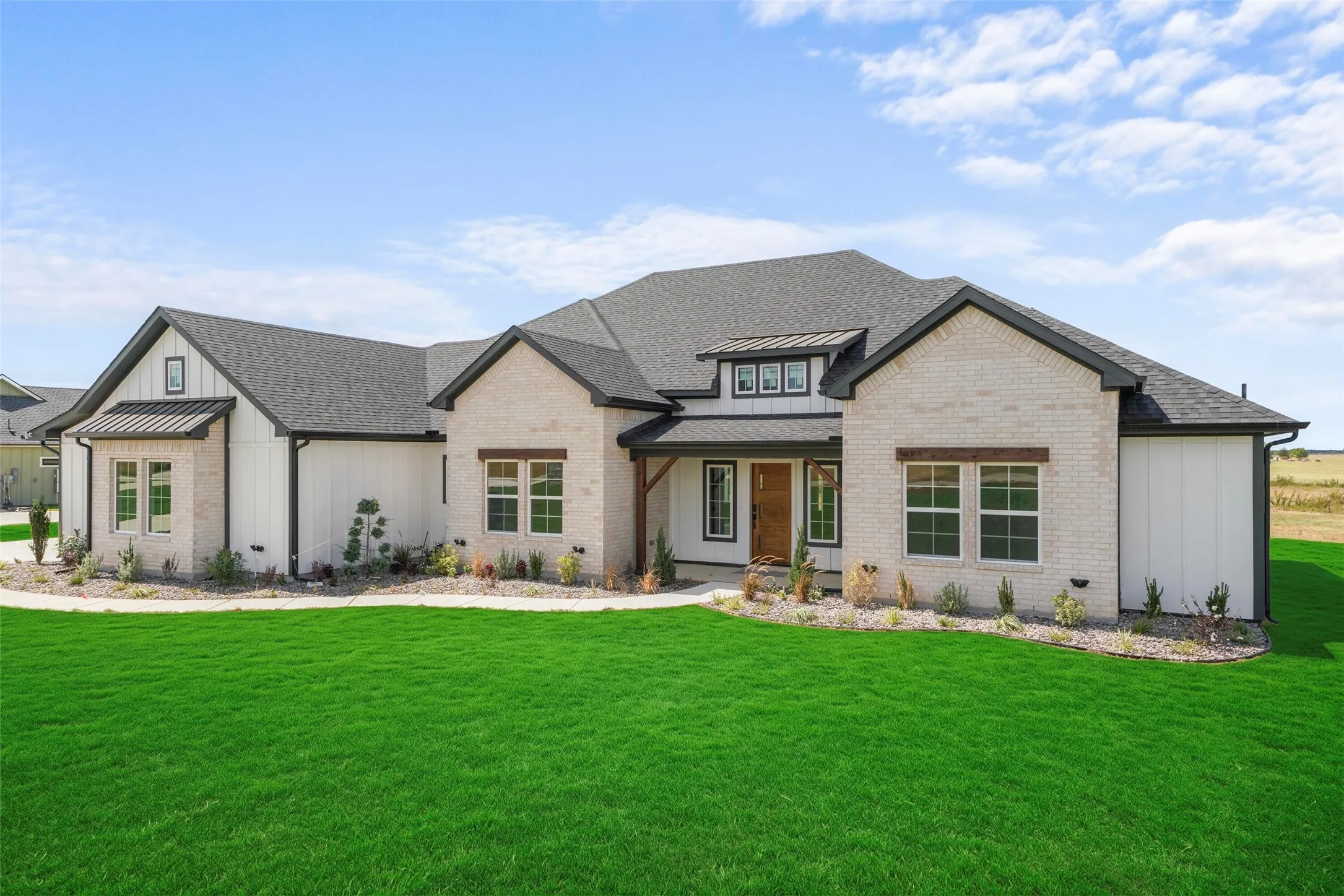Single Family Residence For Sale in Grayson County , 1054 Dixie Estates Way, Whitesboro, Texas 76273, 4 Bedroom, 4 Bathroom, 2 Garage spaces, 2,870 Sqft, built in 2026, mls#21388415, Real Estate Agent in Whitesboro, Homes For Sale in Grayson county, Homes For Sale in Whitesboro, Realtor in Whitesboro Texas, Real Estate Brokerage Independent Realty Texas, Luminita Cordes Realtor