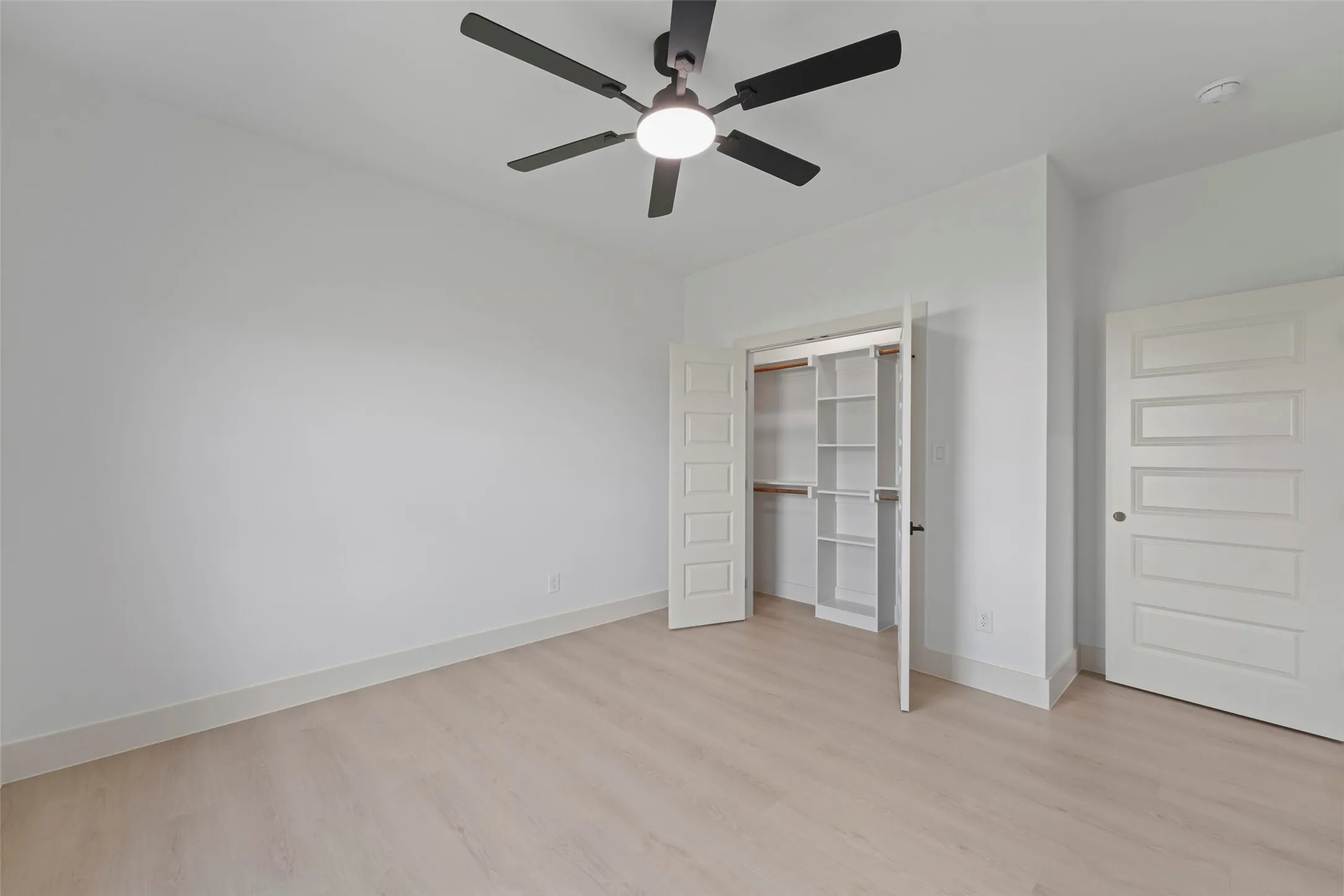 Single Family Residence For Sale in Grayson County , 1054 Dixie Estates Way, Whitesboro, Texas 76273, 4 Bedroom, 4 Bathroom, 2 Garage spaces, 2,870 Sqft, built in 2026, mls#21388415, Real Estate Agent in Whitesboro, Homes For Sale in Grayson county, Homes For Sale in Whitesboro, Realtor in Whitesboro Texas, Real Estate Brokerage Independent Realty Texas, Luminita Cordes Realtor