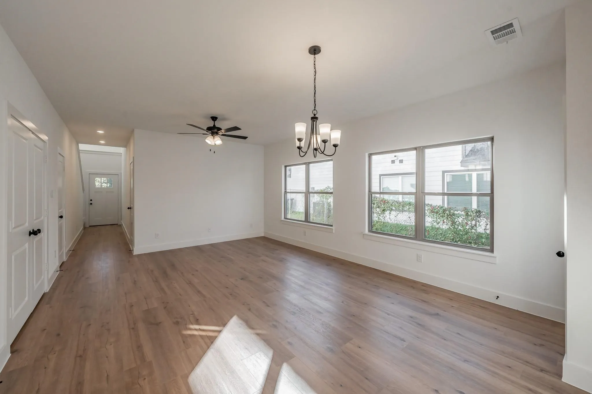 Single Family Residence For Sale in Tarrant County , 1233 Meriwether Street, Fort Worth, Texas 76115, 8 Bedroom, 6 Bathroom, 2 Garage spaces, 3,168 Sqft, built in 2026, mls#21388438, Real Estate Agent in Fort Worth, Homes For Sale in Tarrant county, Homes For Sale in Fort Worth, Realtor in Fort Worth Texas, Real Estate Brokerage Independent Realty Texas, Luminita Cordes Realtor