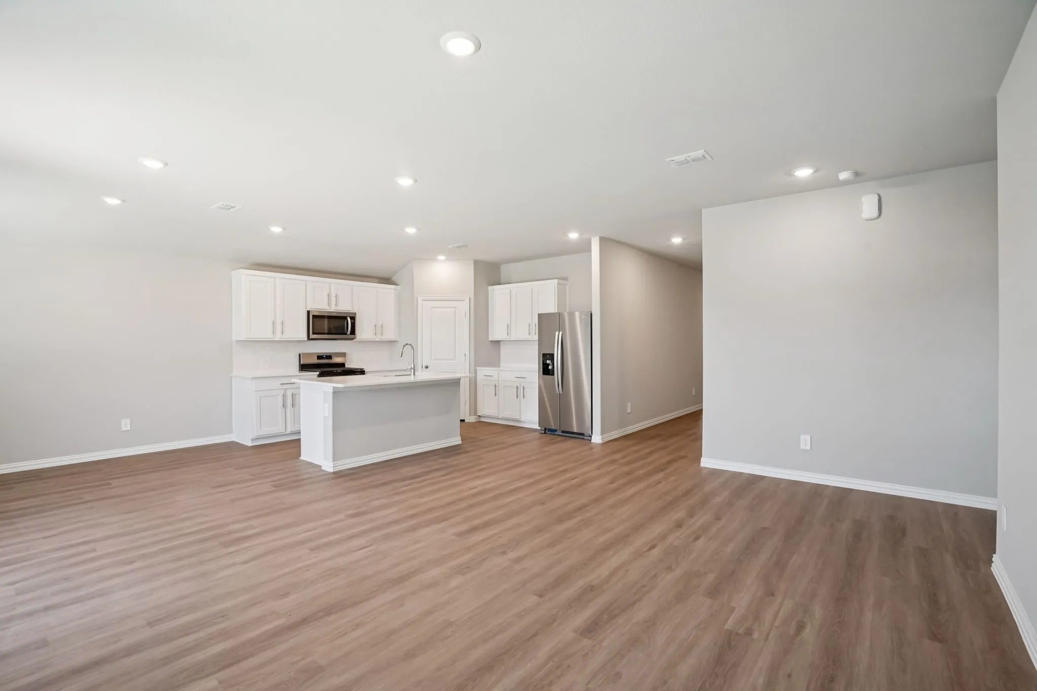 Photo is not of the actual home, but is an inspirational photo of builder’s model home and may depict options, furnishings, and/or decorator features that are not included.