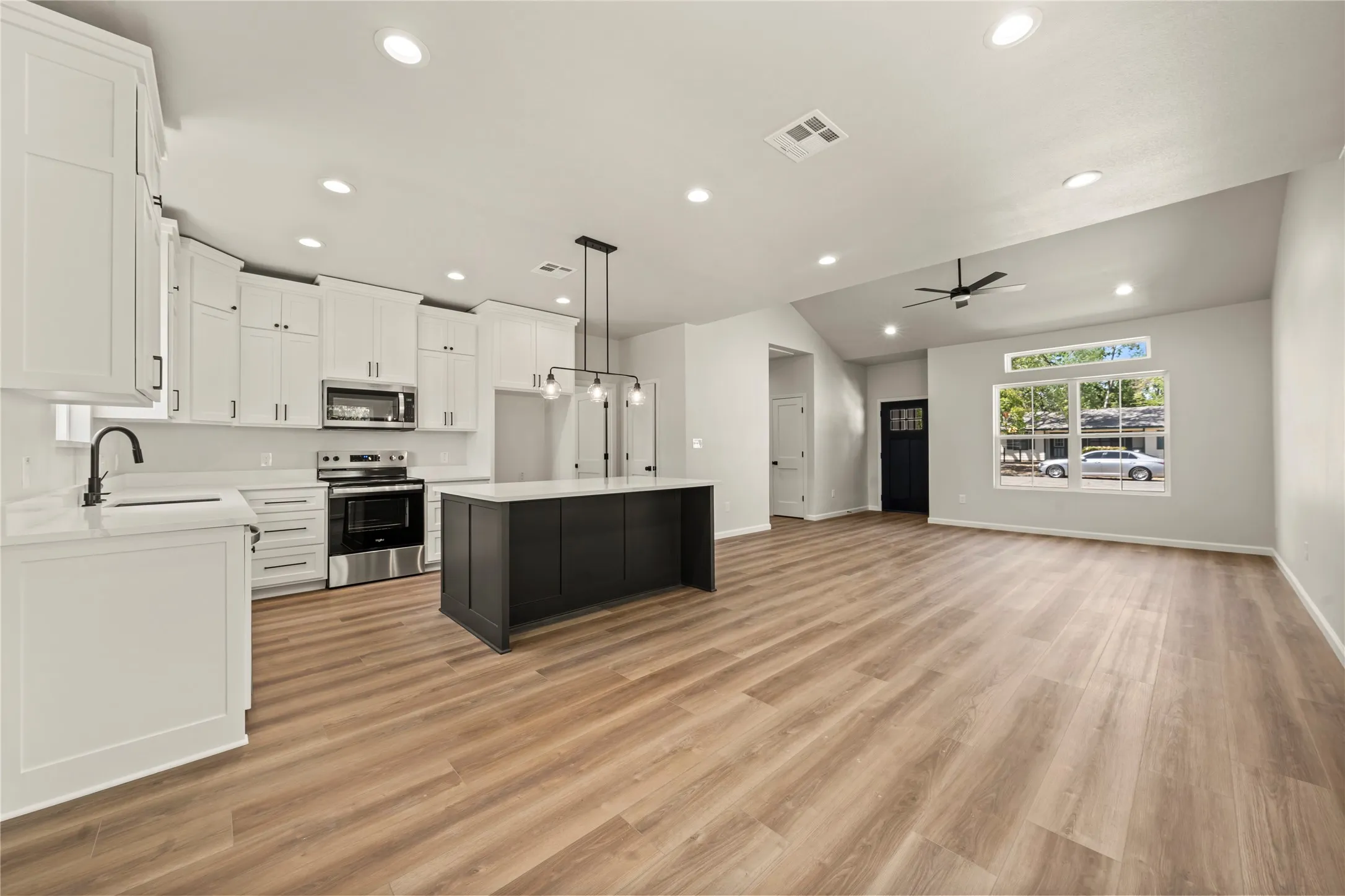 Single Family Residence For Sale in Mc Lennan County , 3516 Parrott Avenue, Waco, Texas 76707, 3 Bedroom, 2 Bathroom, Garage spaces, 1,365 Sqft, built in 2026, mls#21388180, Real Estate Agent in Waco, Homes For Sale in Mc Lennan county, Homes For Sale in Waco, Realtor in Waco Texas, Real Estate Brokerage Independent Realty Texas, Luminita Cordes Realtor